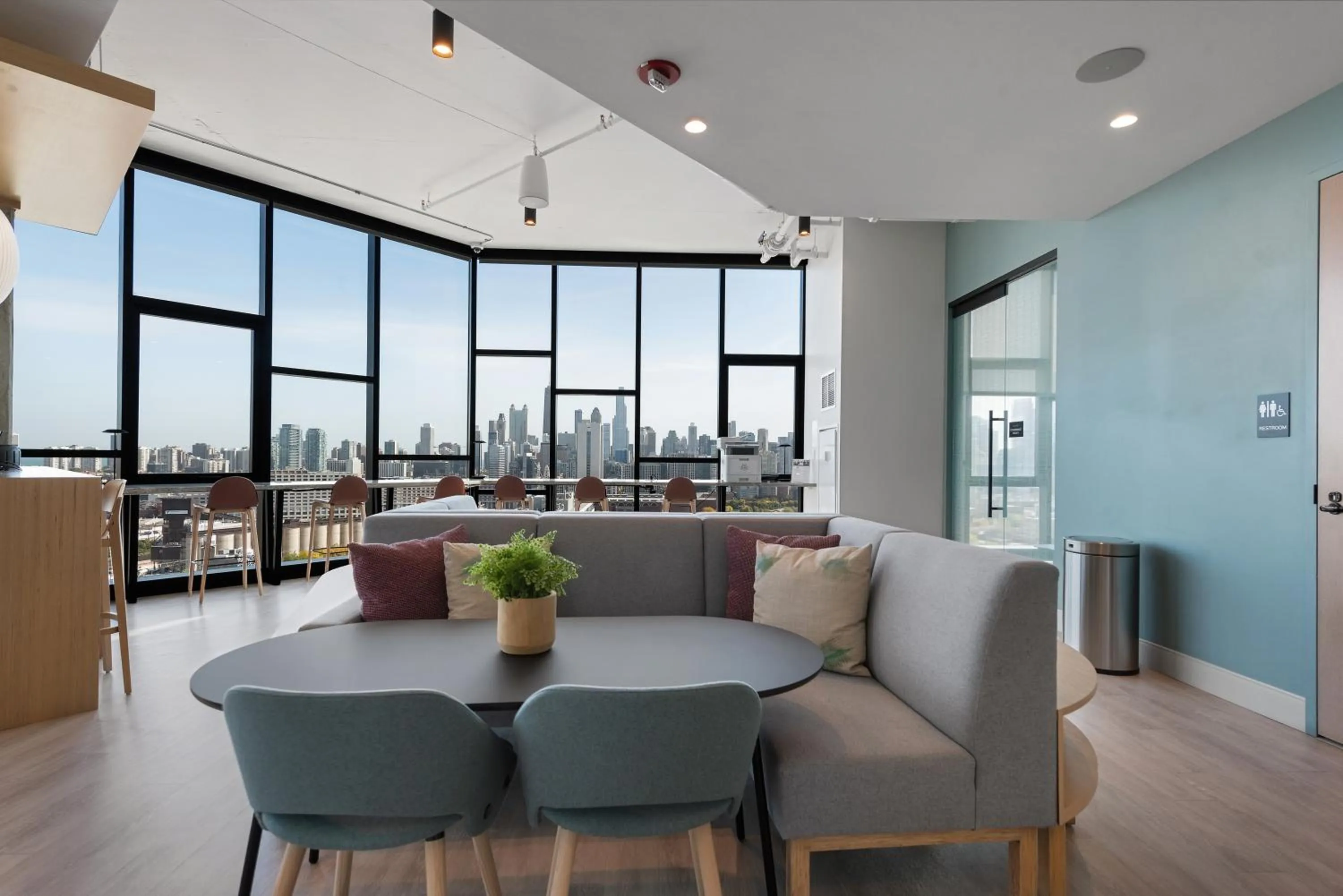 Property building in Avenir West Loop Penthouses with Iconic City Views
