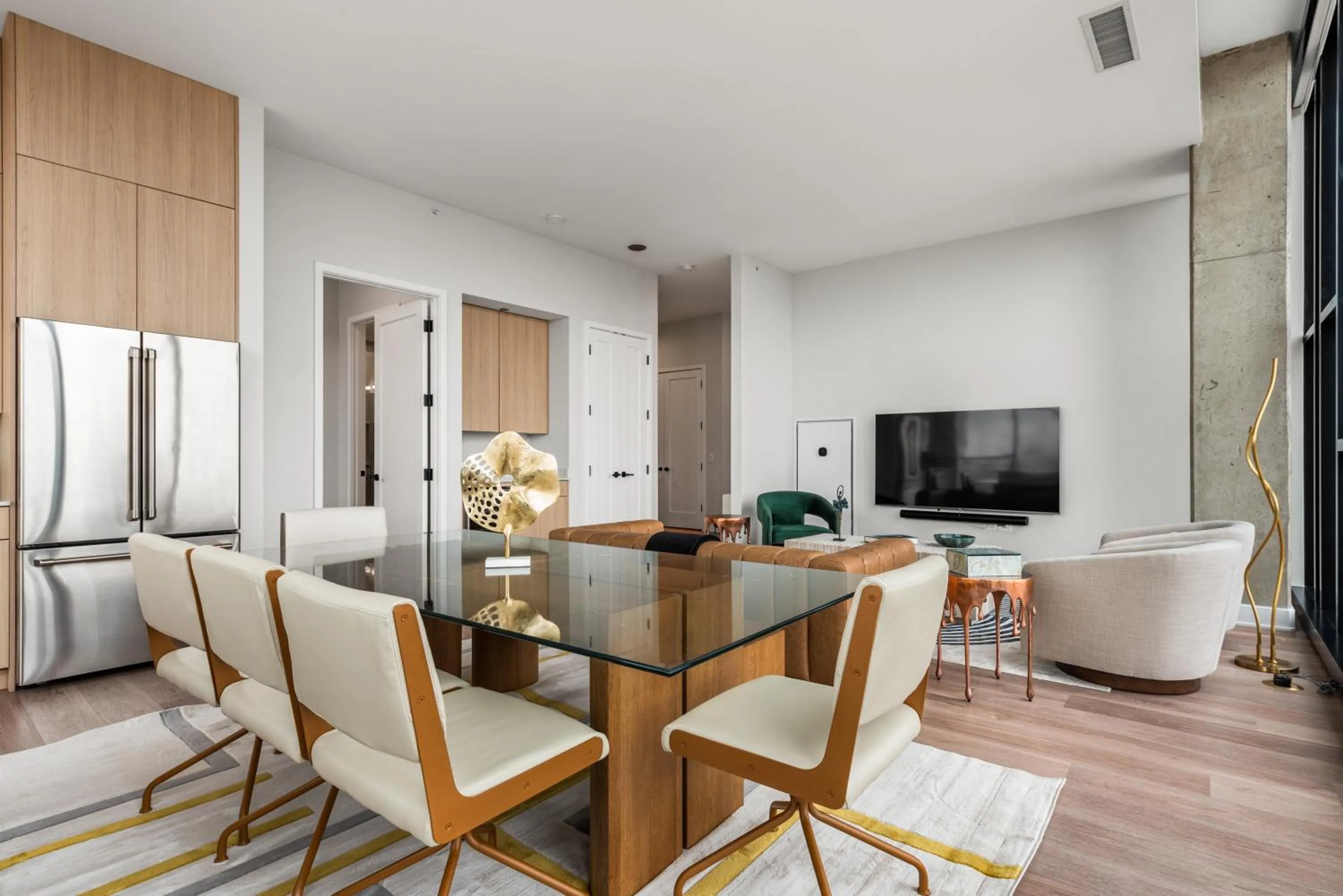 TV and multimedia in Avenir West Loop Penthouses with Iconic City Views