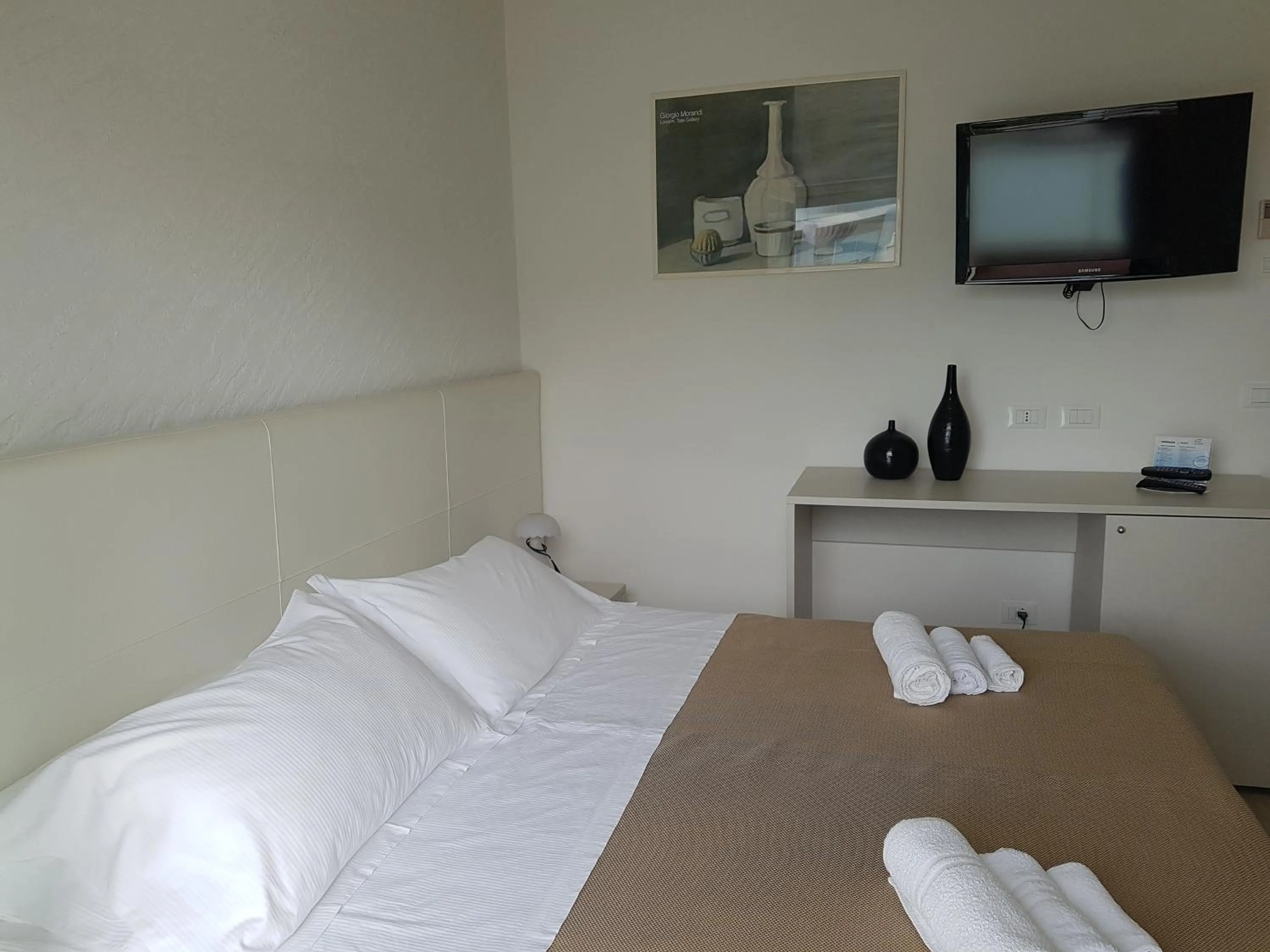 Photo of the whole room, Bed in Hotel Sorriso