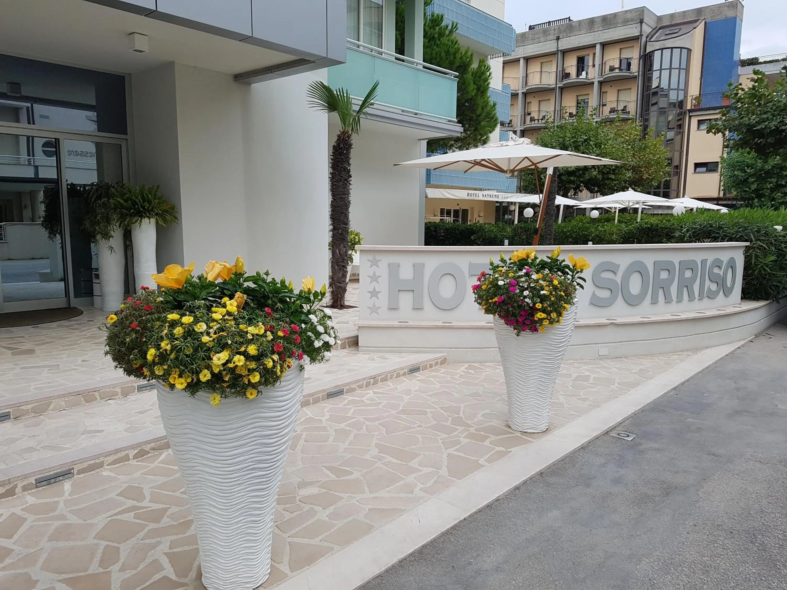 Facade/entrance in Hotel Sorriso