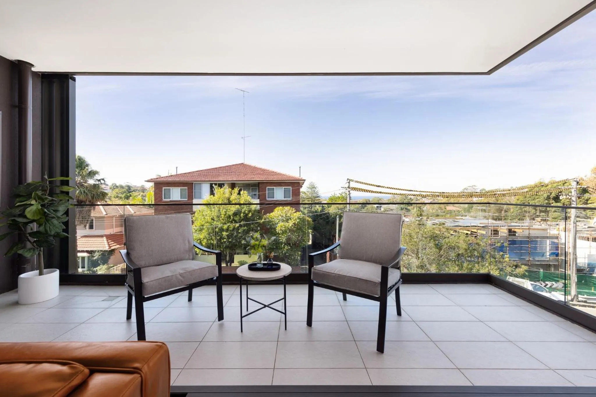 Balcony/Terrace in The Horizon Apartments by Urban Rest