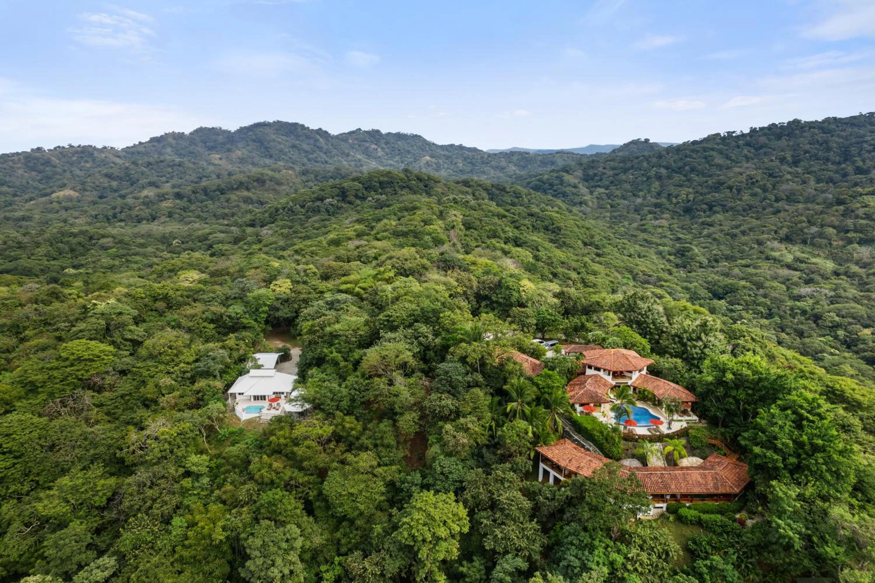 Los Altos de Eros - Adults Only