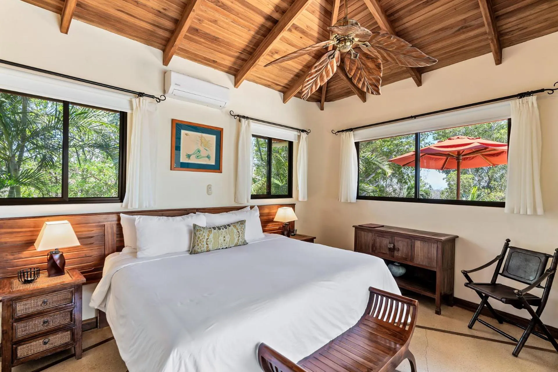 Bed in Los Altos de Eros - Adults Only