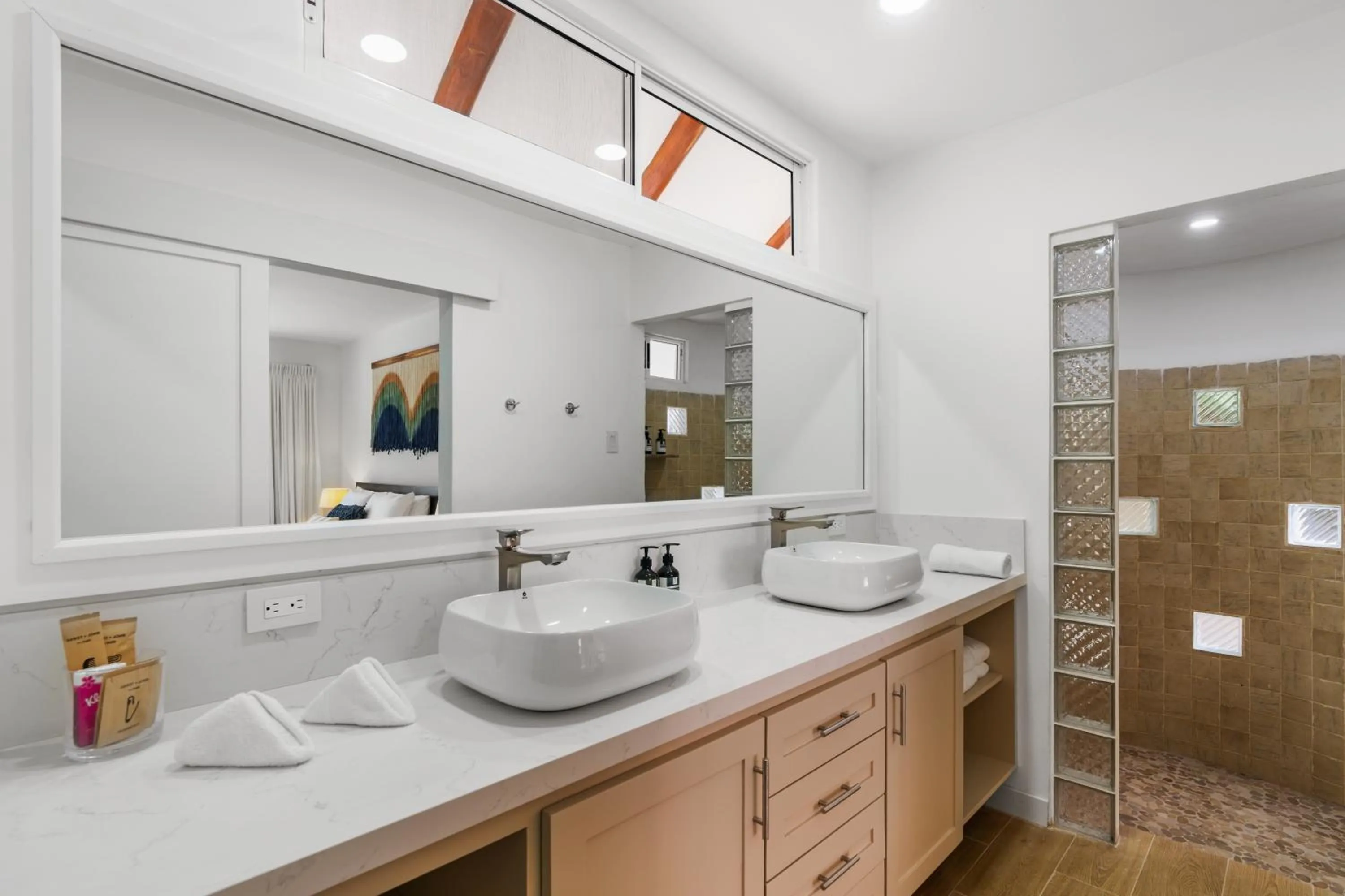 Los Altos de Eros - Adults Only