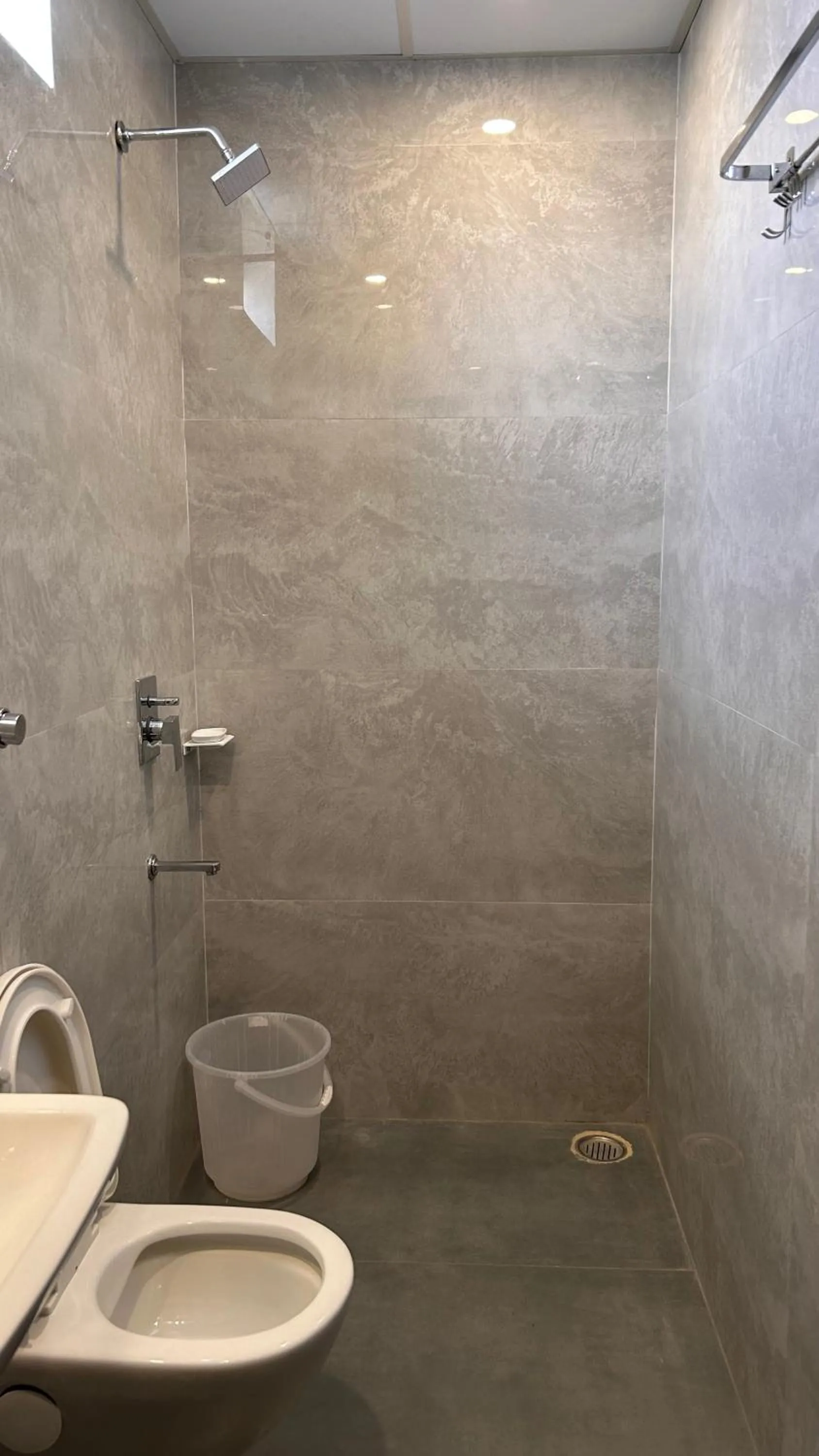 Toilet in Seasons Stay