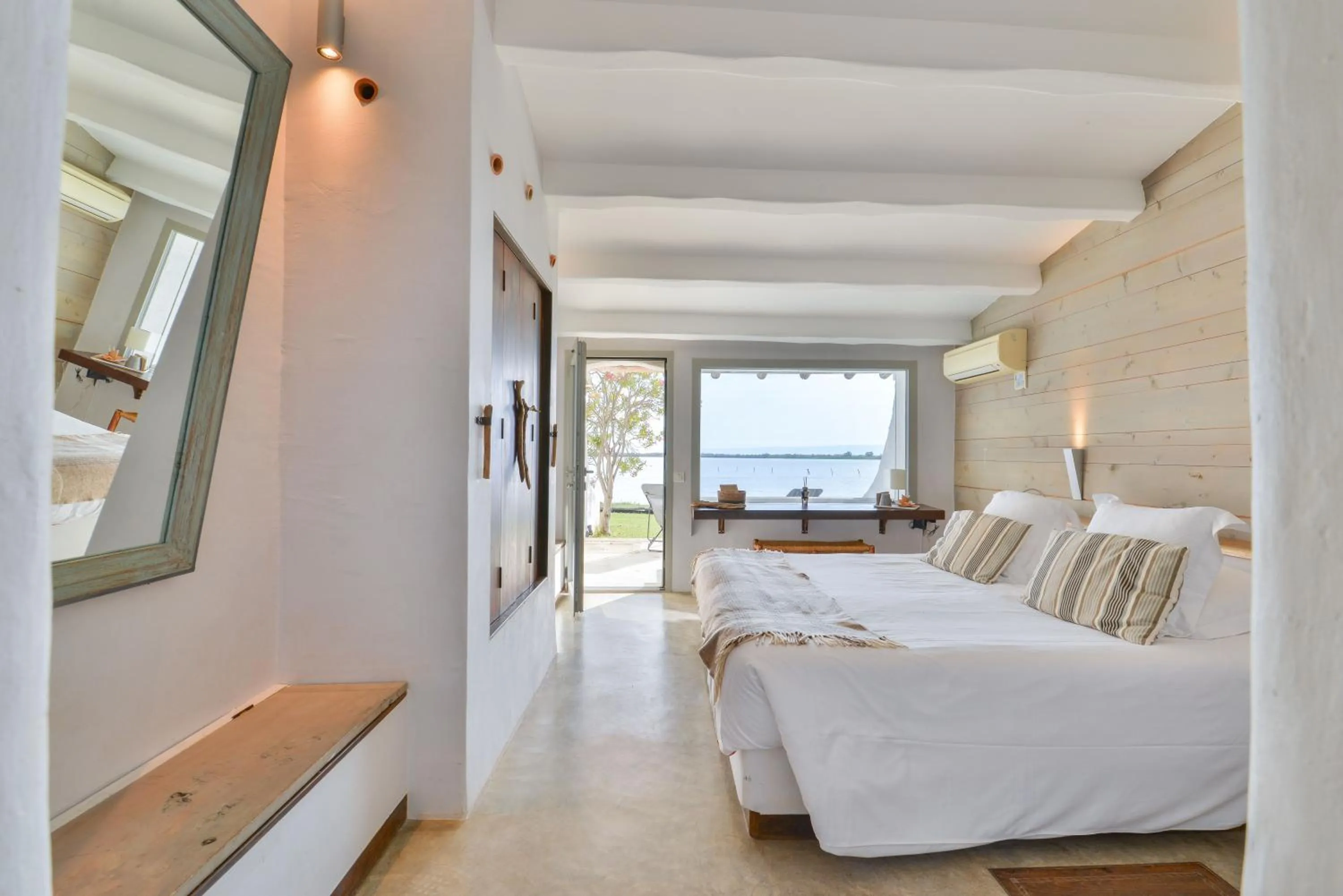 Bed in Lodge Sainte Helene Adult only