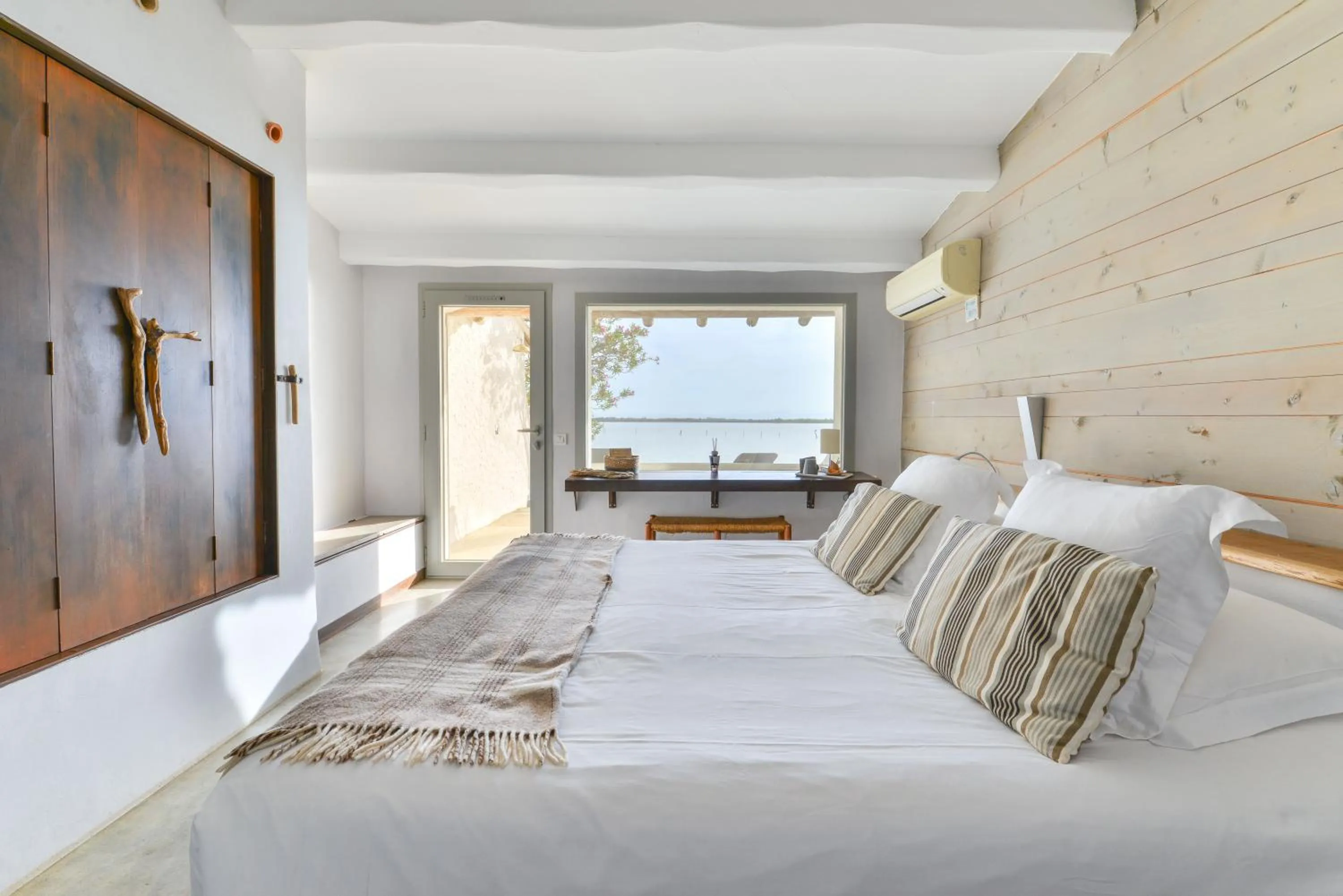 Bed in Lodge Sainte Helene Adult only