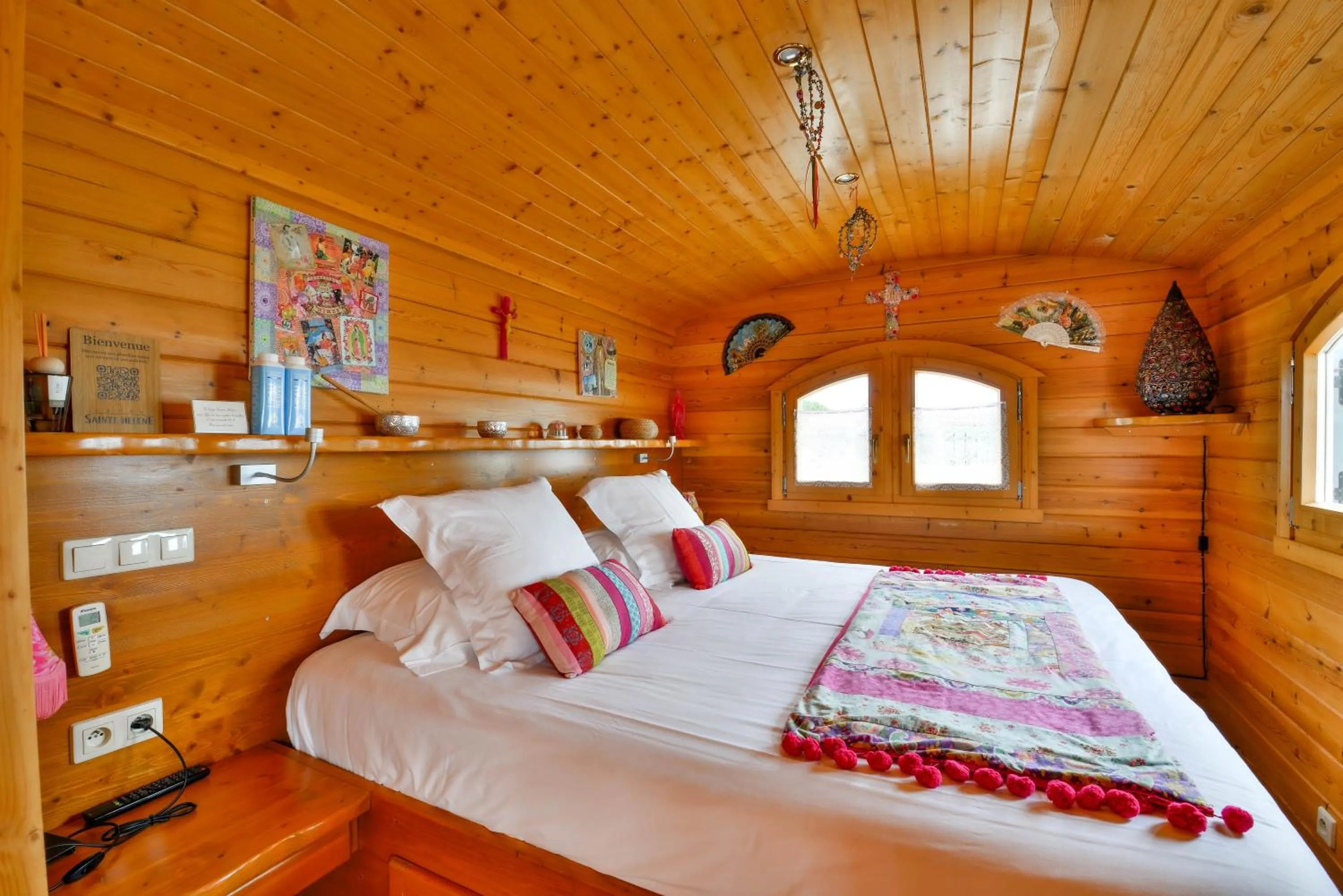 Bed in Lodge Sainte Helene Adult only