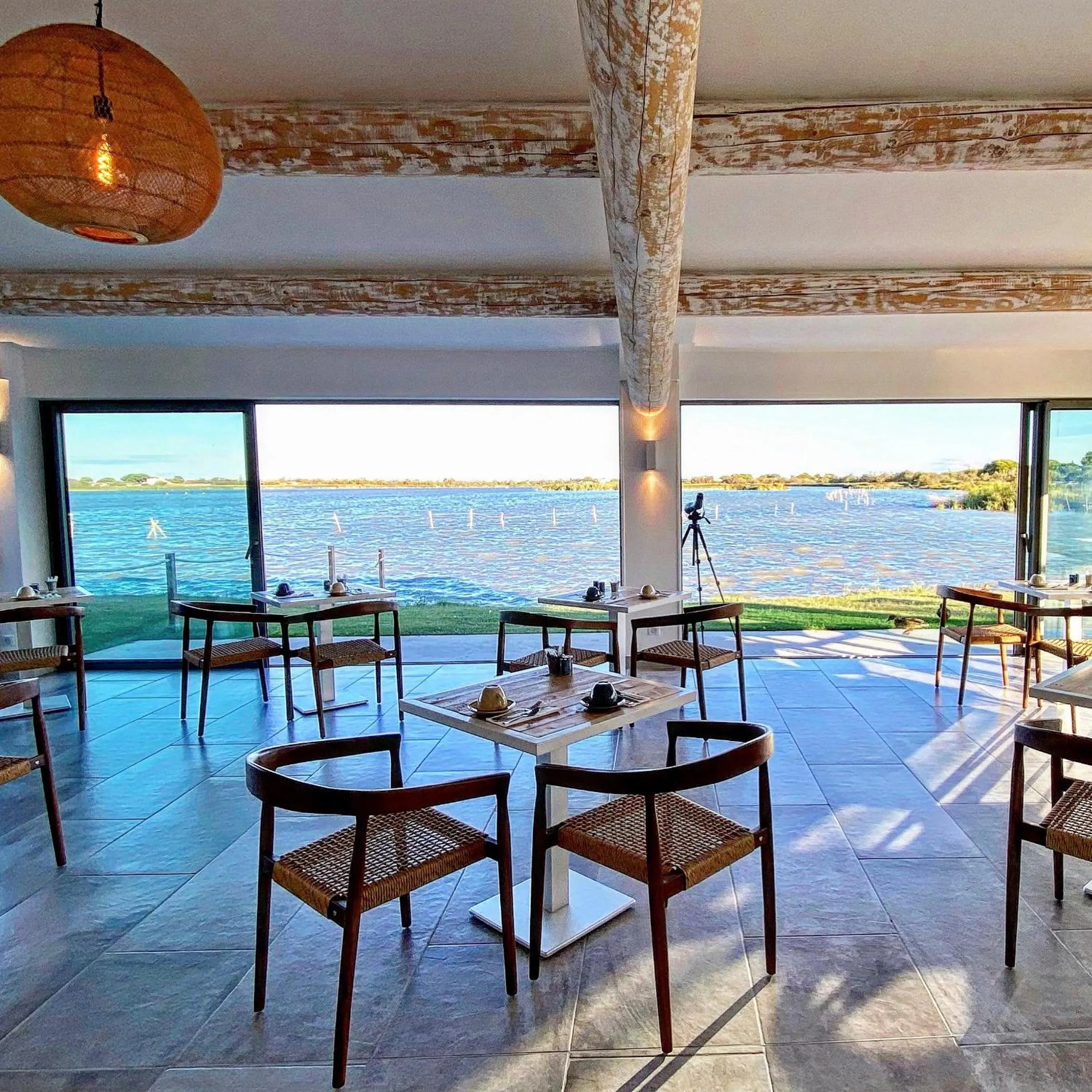 Breakfast in Lodge Sainte Helene Adult only