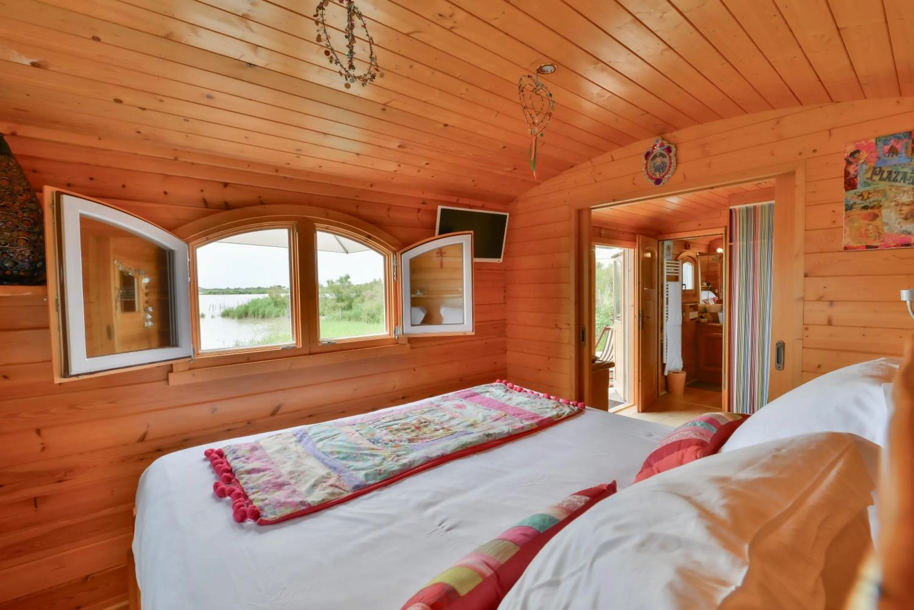 Bed in Lodge Sainte Helene Adult only