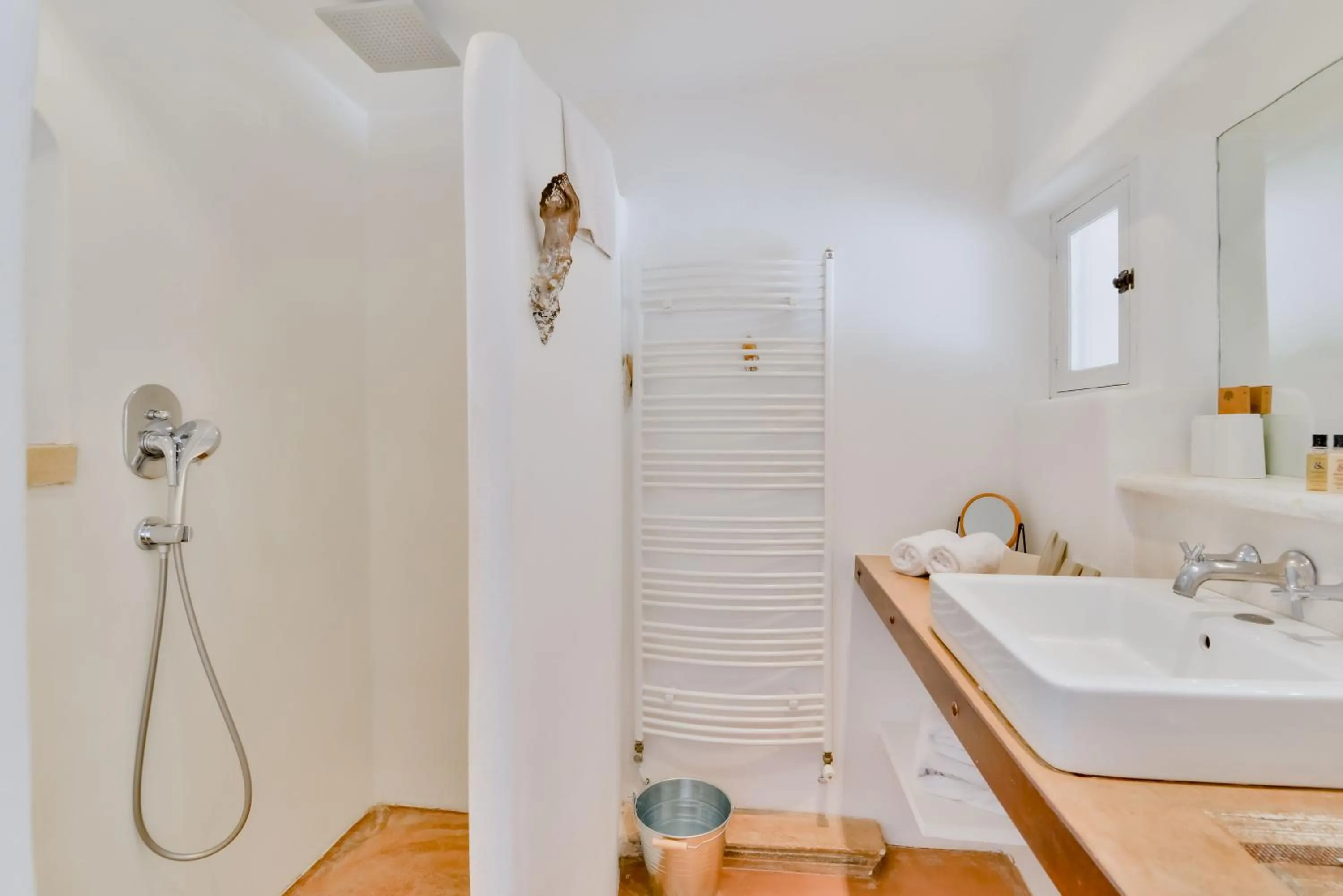 Shower in Lodge Sainte Helene Adult only