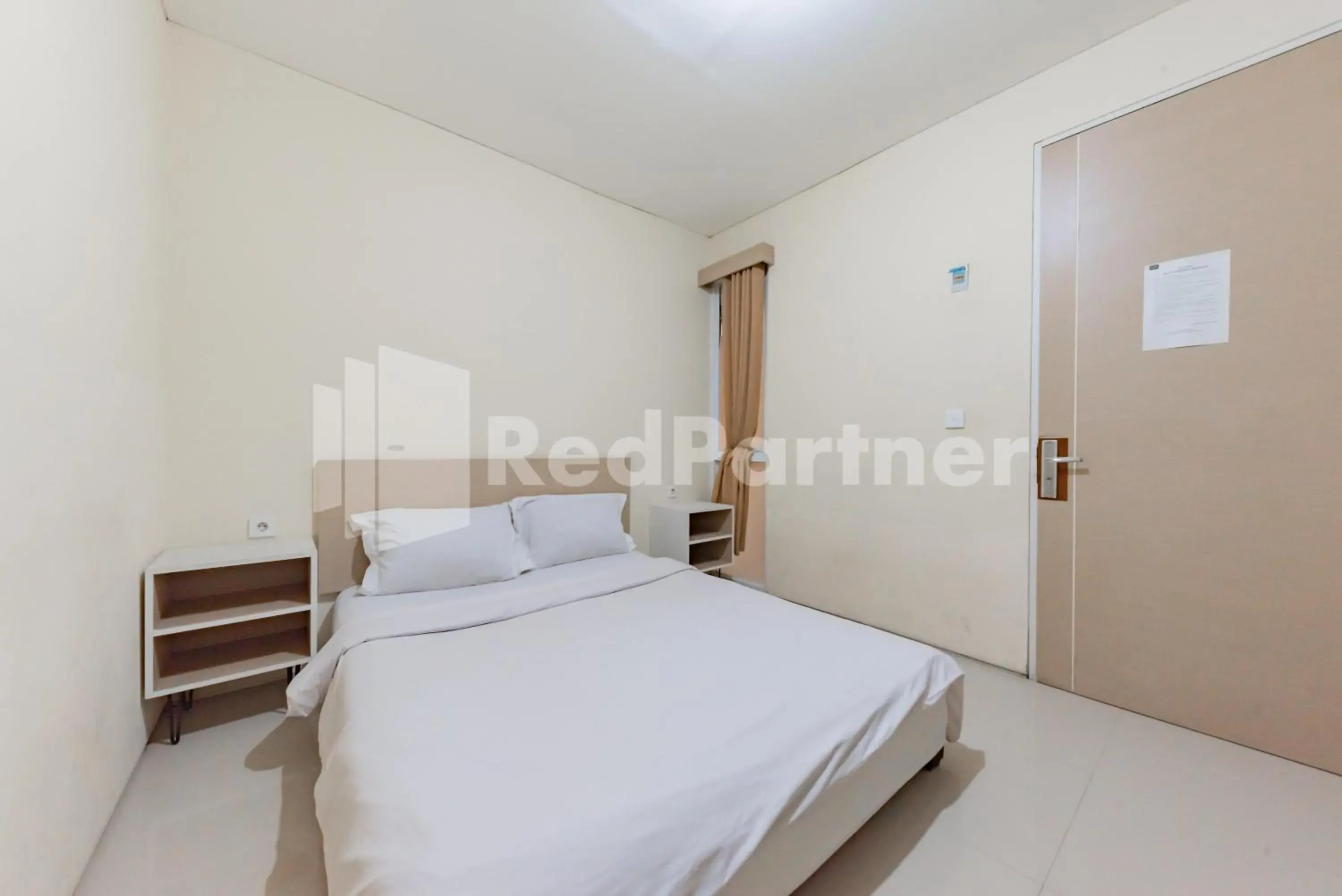 Standard Double Room in Maleo Residence Bandung Mitra RedDoorz Standard Double Room in Maleo Residence Bandung Mitra RedDoorz