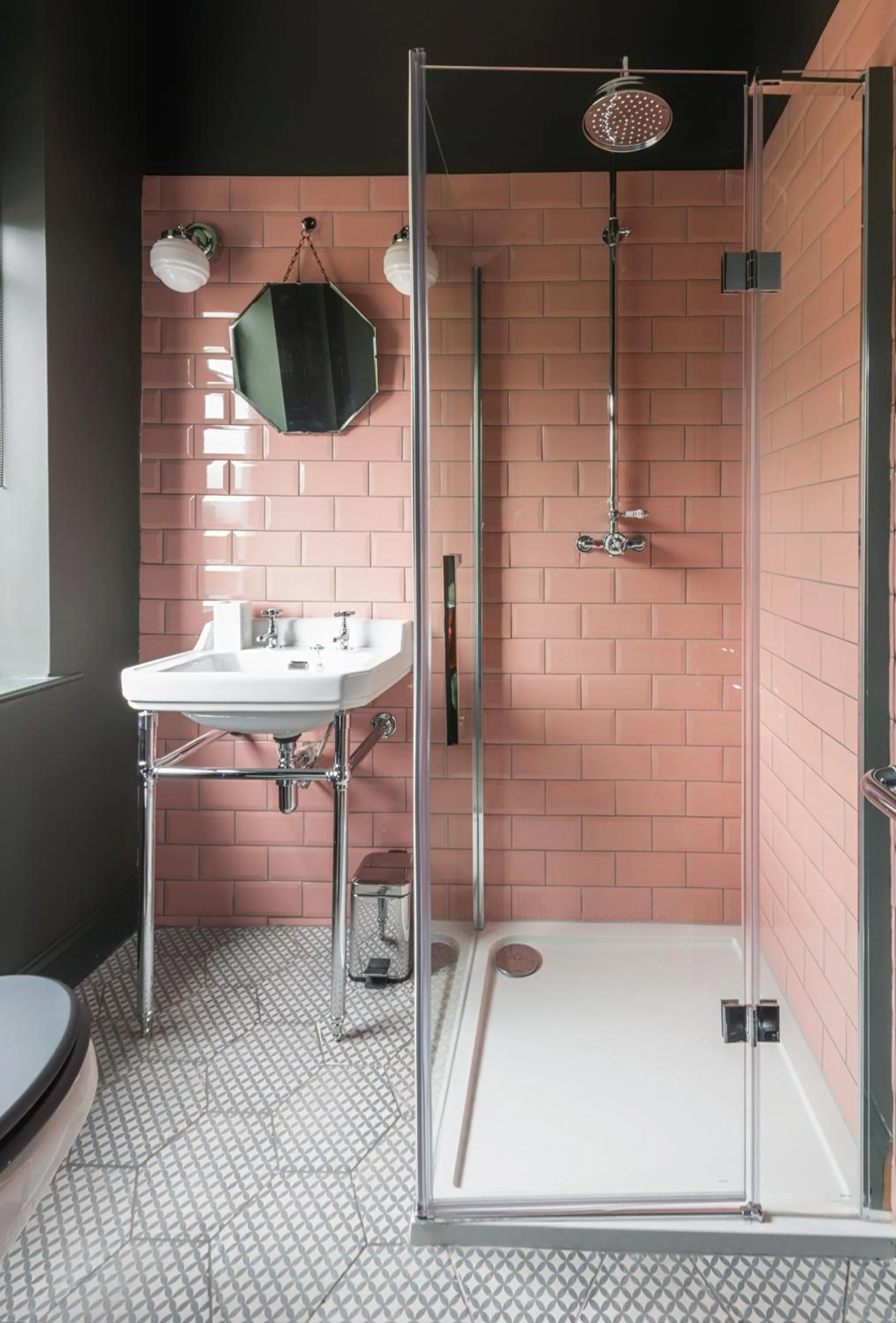 Shower in The Coach House