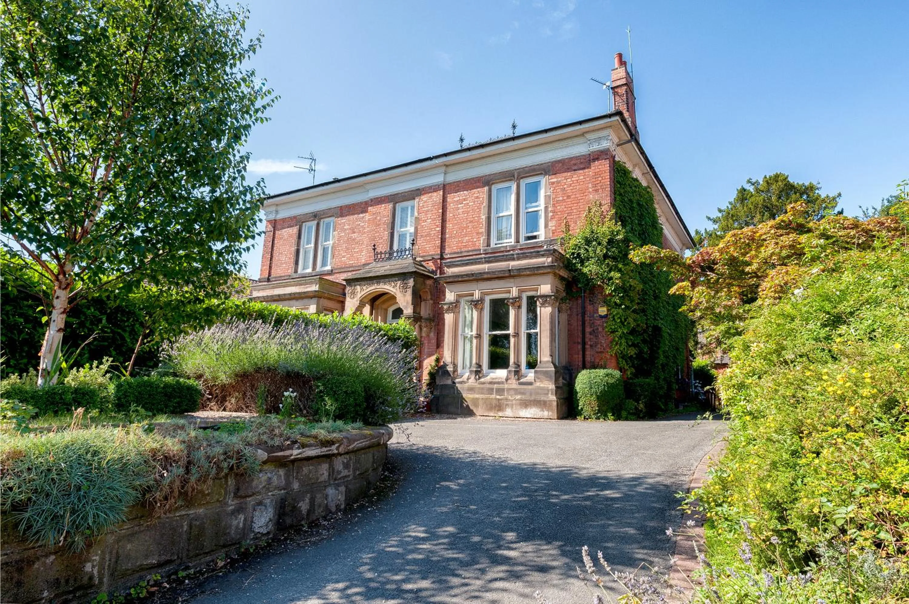 Facade/entrance in The Coach House