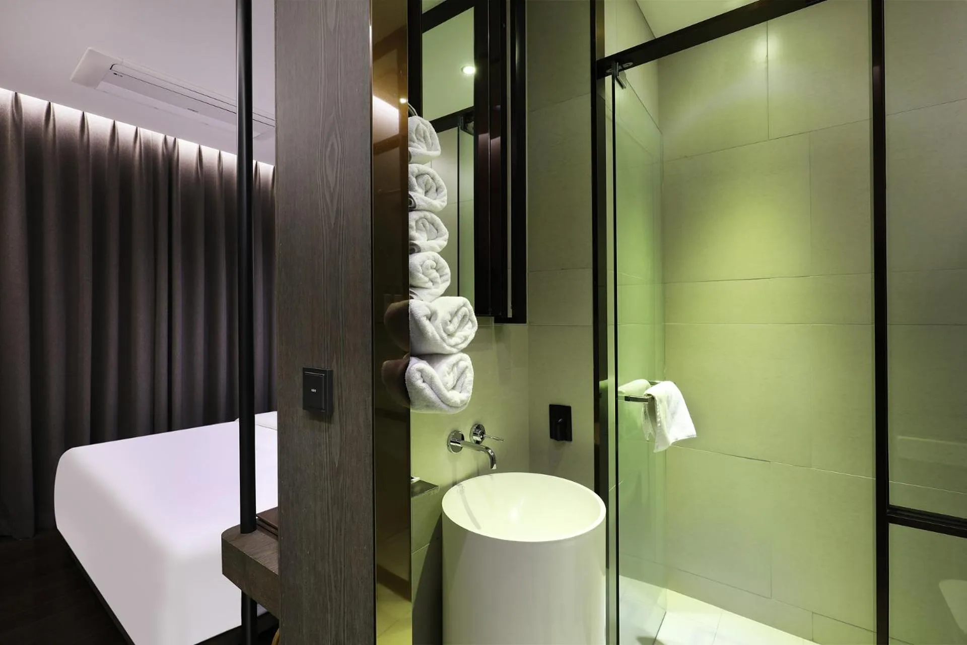 Pangyo Business & Tourist Hotel KYND