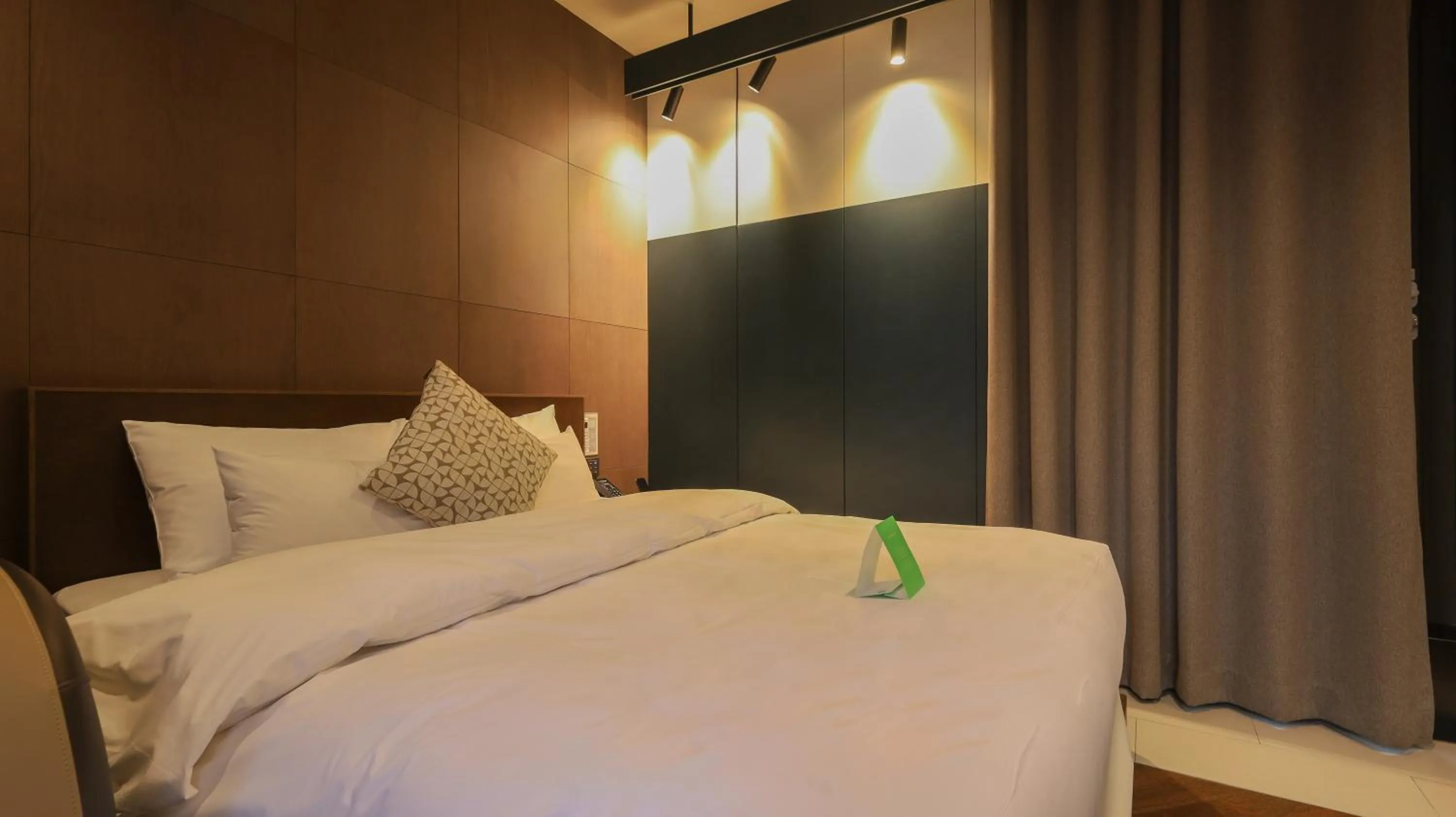 Bed in Pangyo Business & Tourist Hotel KYND