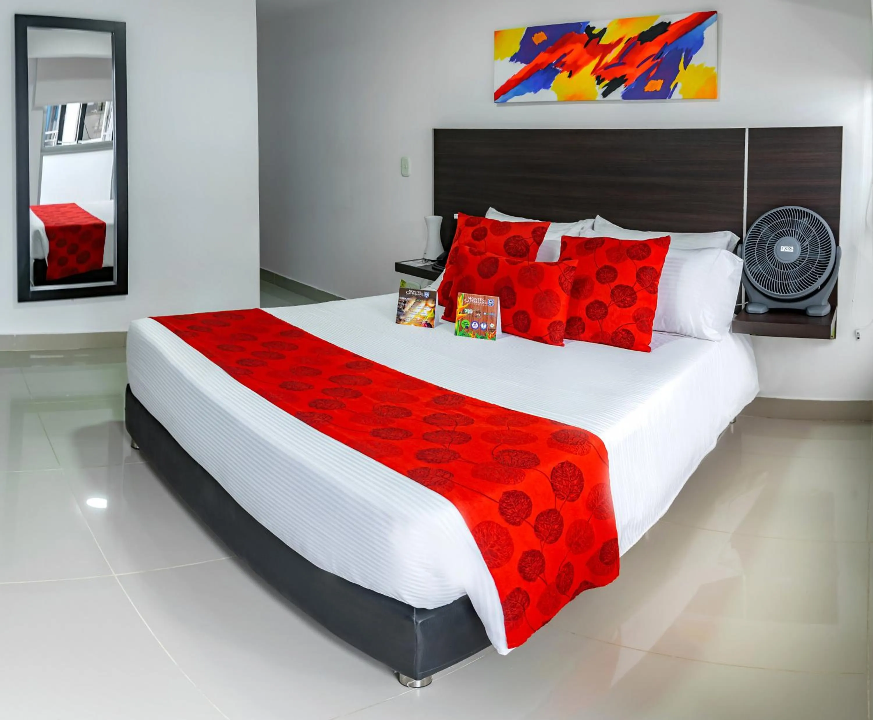 Bed in Hotel Montes De La Castellana