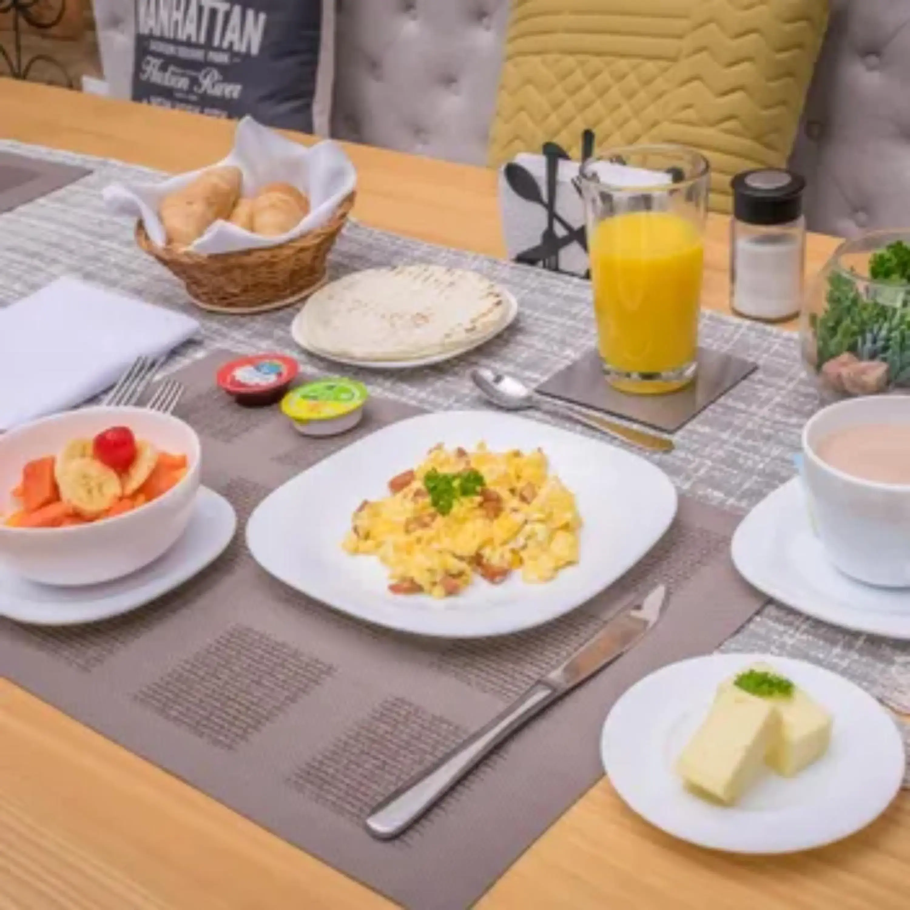 Restaurant/places to eat in Hotel Montes De La Castellana Restaurant/places to eat in Hotel Montes De La Castellana