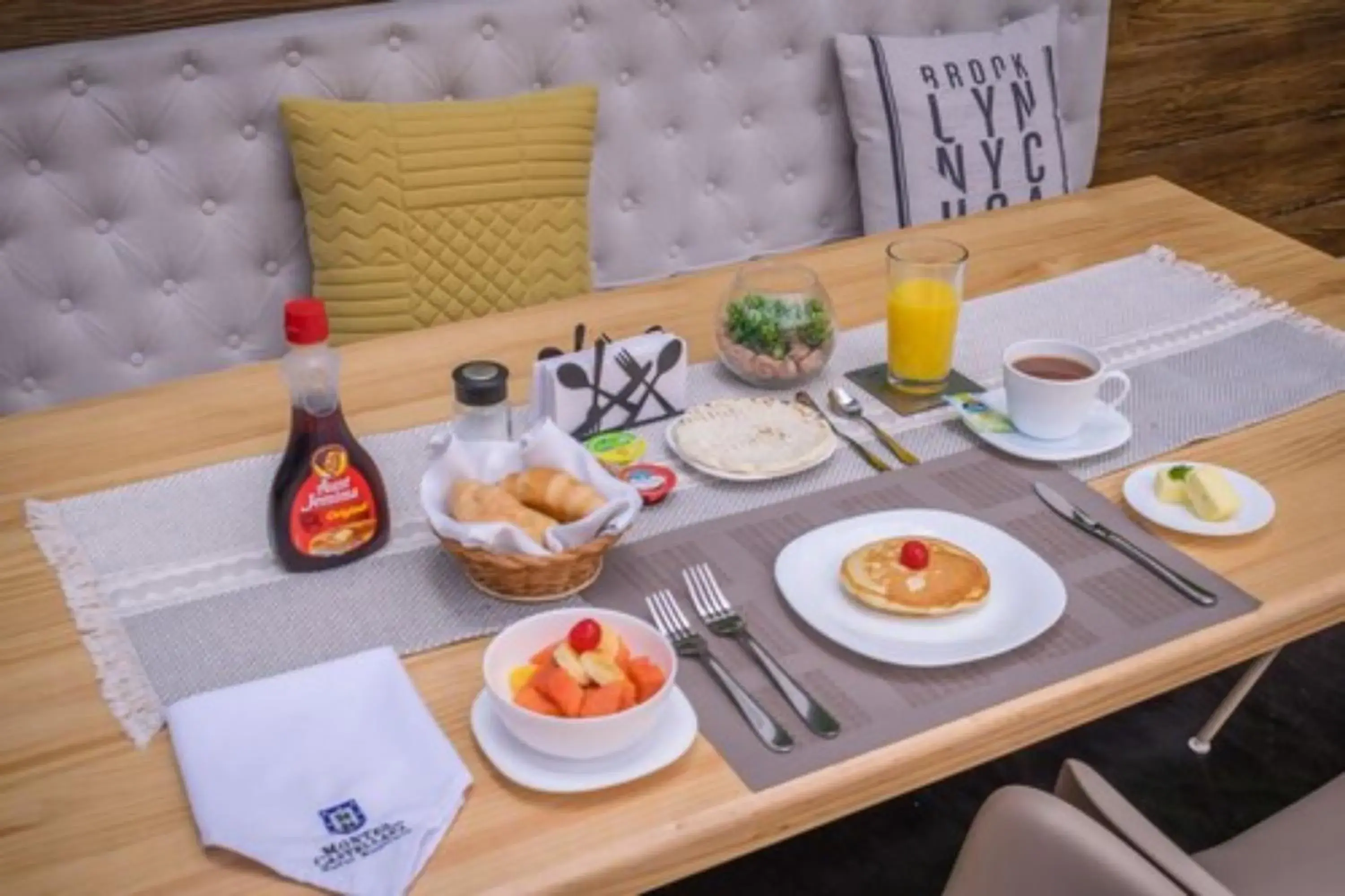 Restaurant/places to eat in Hotel Montes De La Castellana Restaurant/places to eat in Hotel Montes De La Castellana