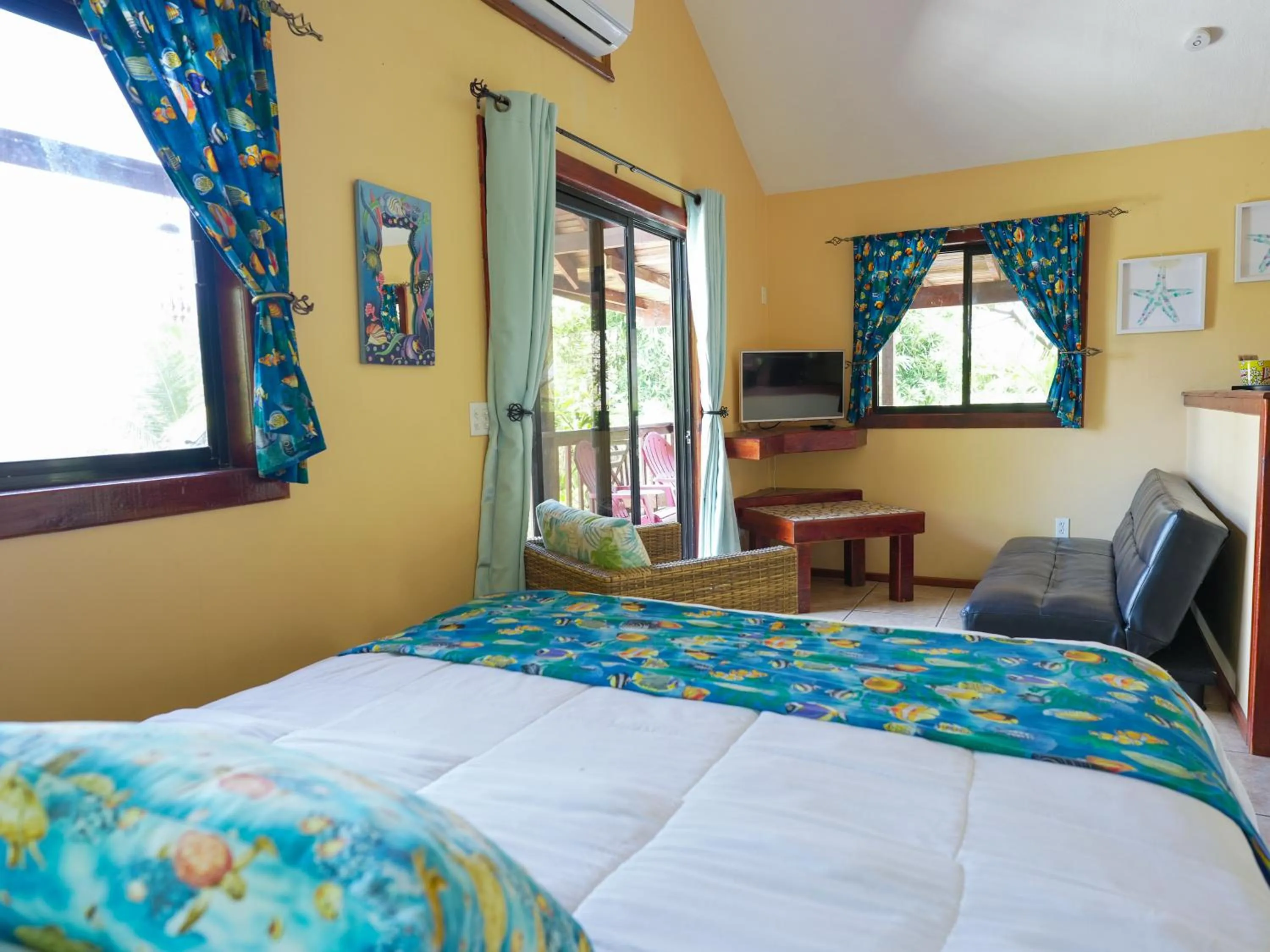 Living room, Bed in West Bay Lodge and Spa