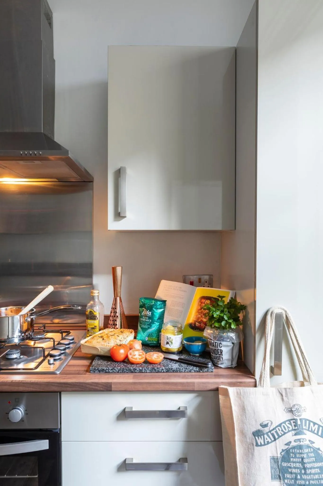 Kitchen or kitchenette in Harington's Apartments - Trim Street, Hot tub