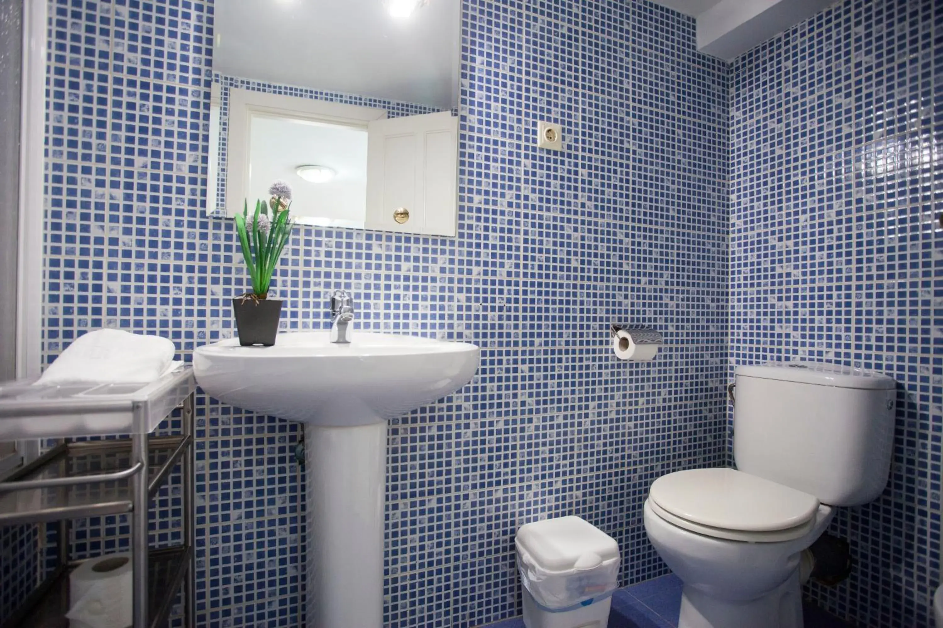 Bathroom in Fuencarral Apartments