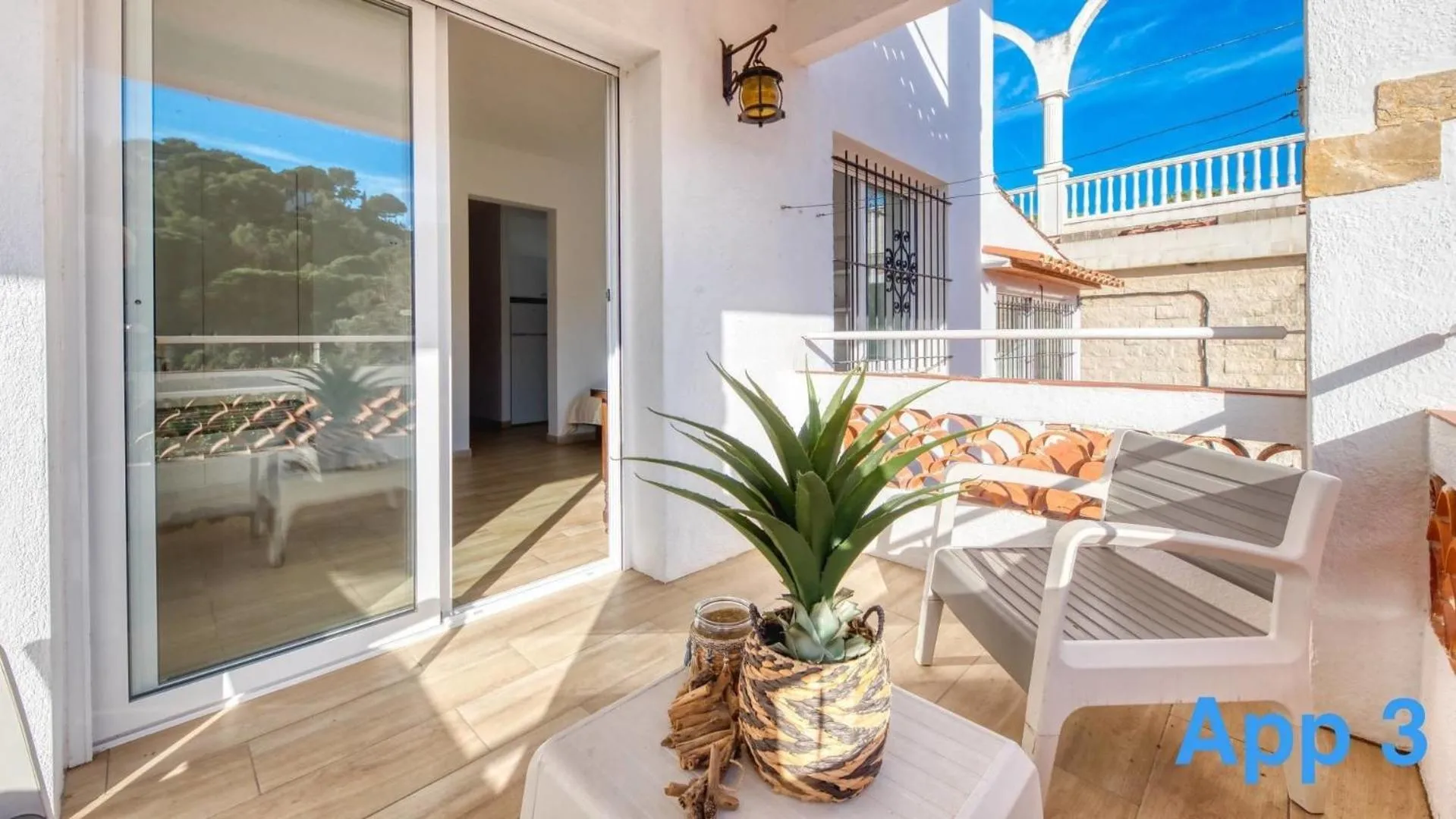 Property building in Costacabana - Villa Pilar
