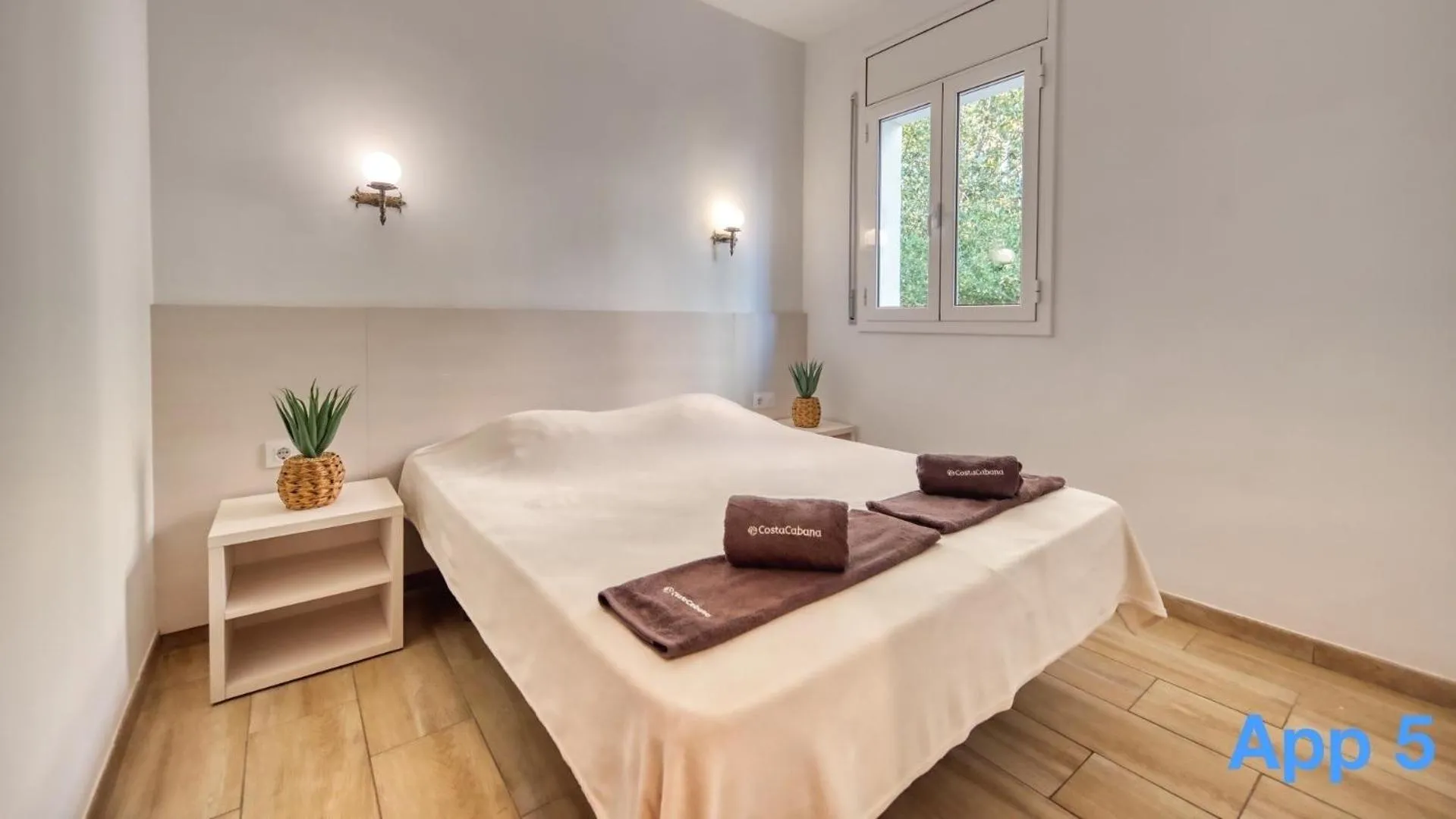 Living room, Bed in Costacabana - Villa Pilar