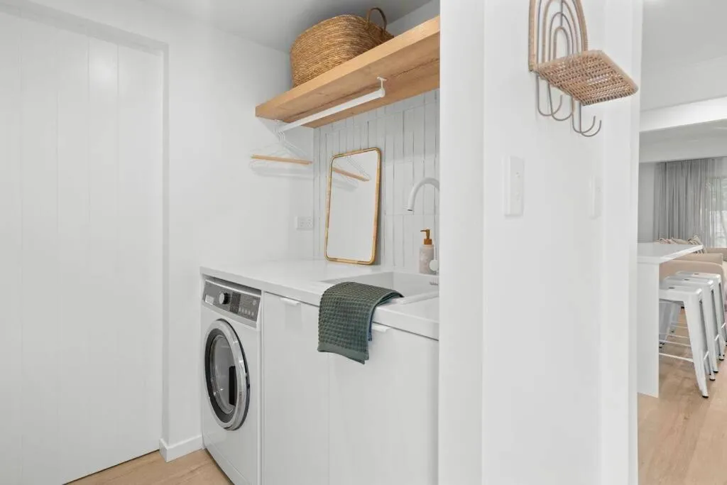 washing machine in Vibes At Five Noosa