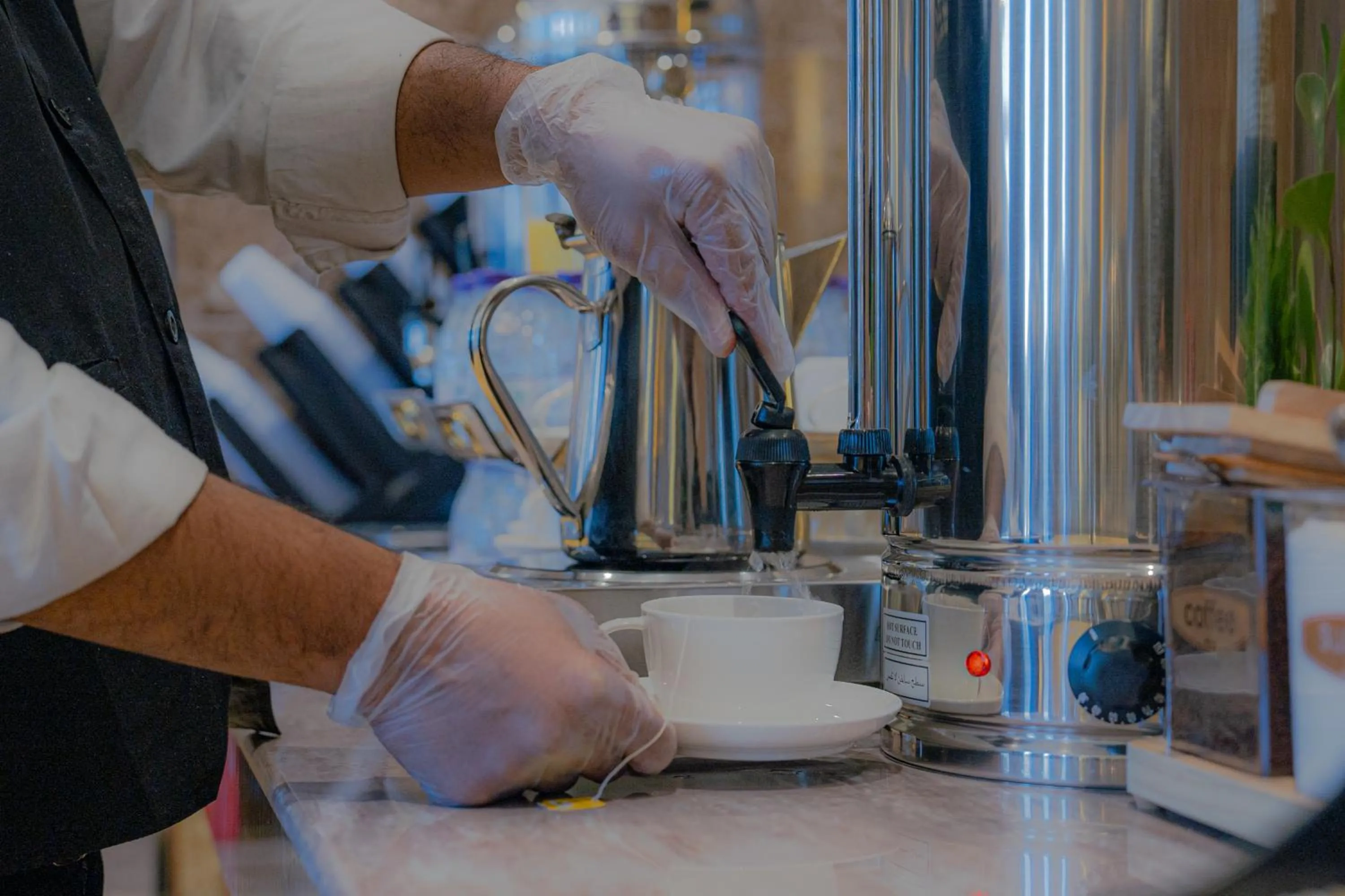 Restaurant/places to eat in Golden Dune Residential Unit - Almalaz