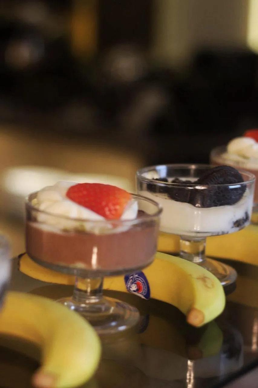 Restaurant/places to eat in Golden Dune Residential Unit - Almalaz