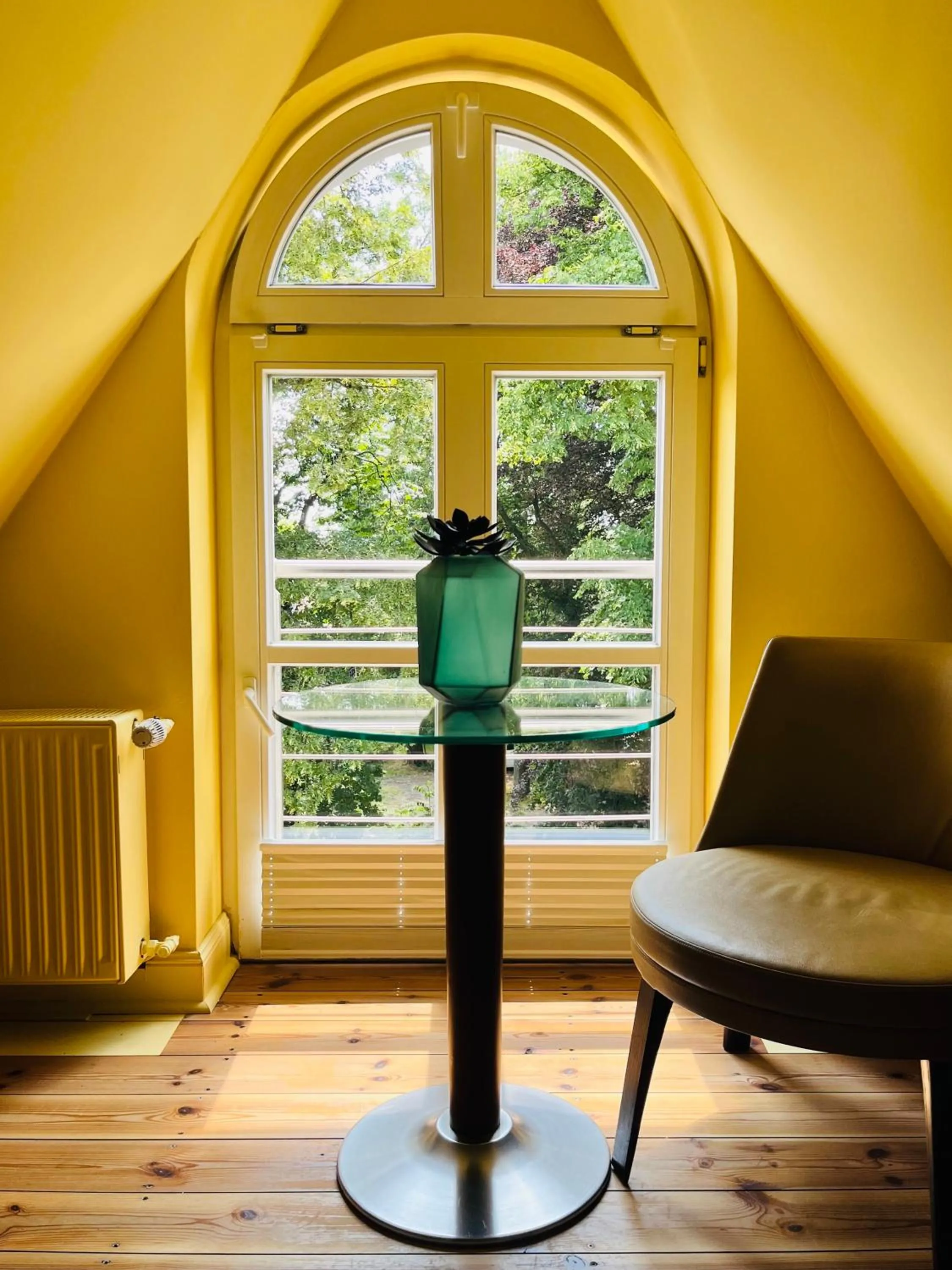 Seating area in Stuckhotel Fettehenne