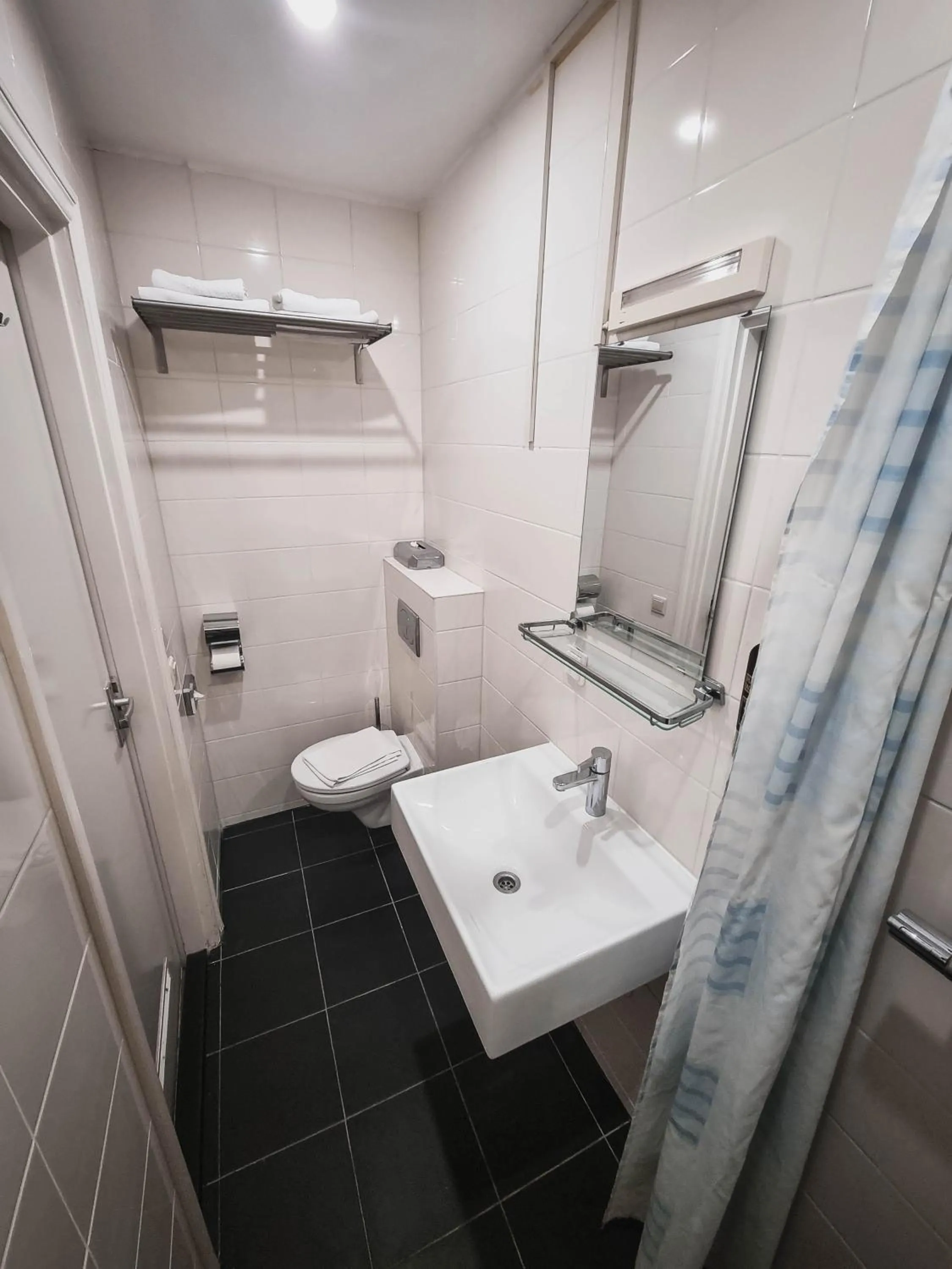 Bathroom in Hotel Vondel Garden