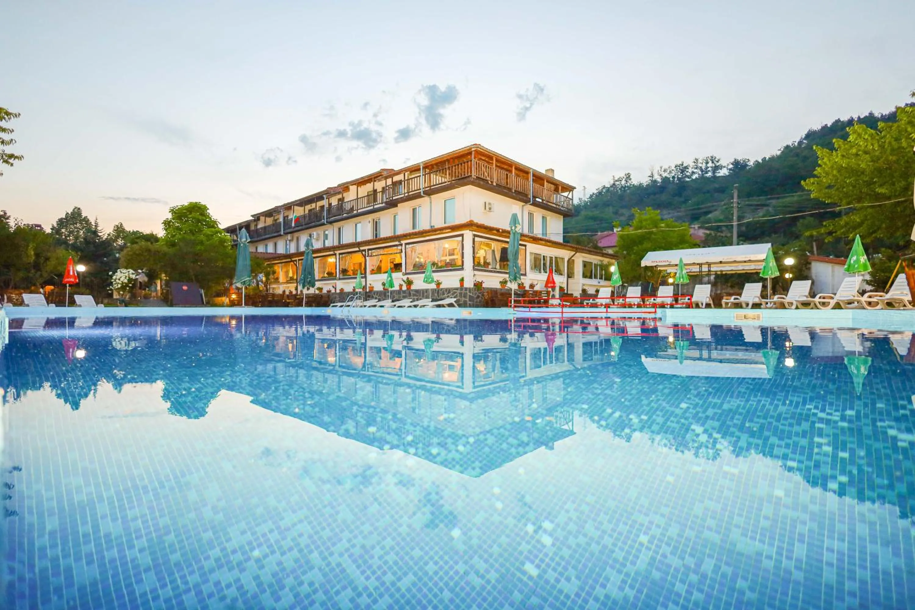 Edi Hotel