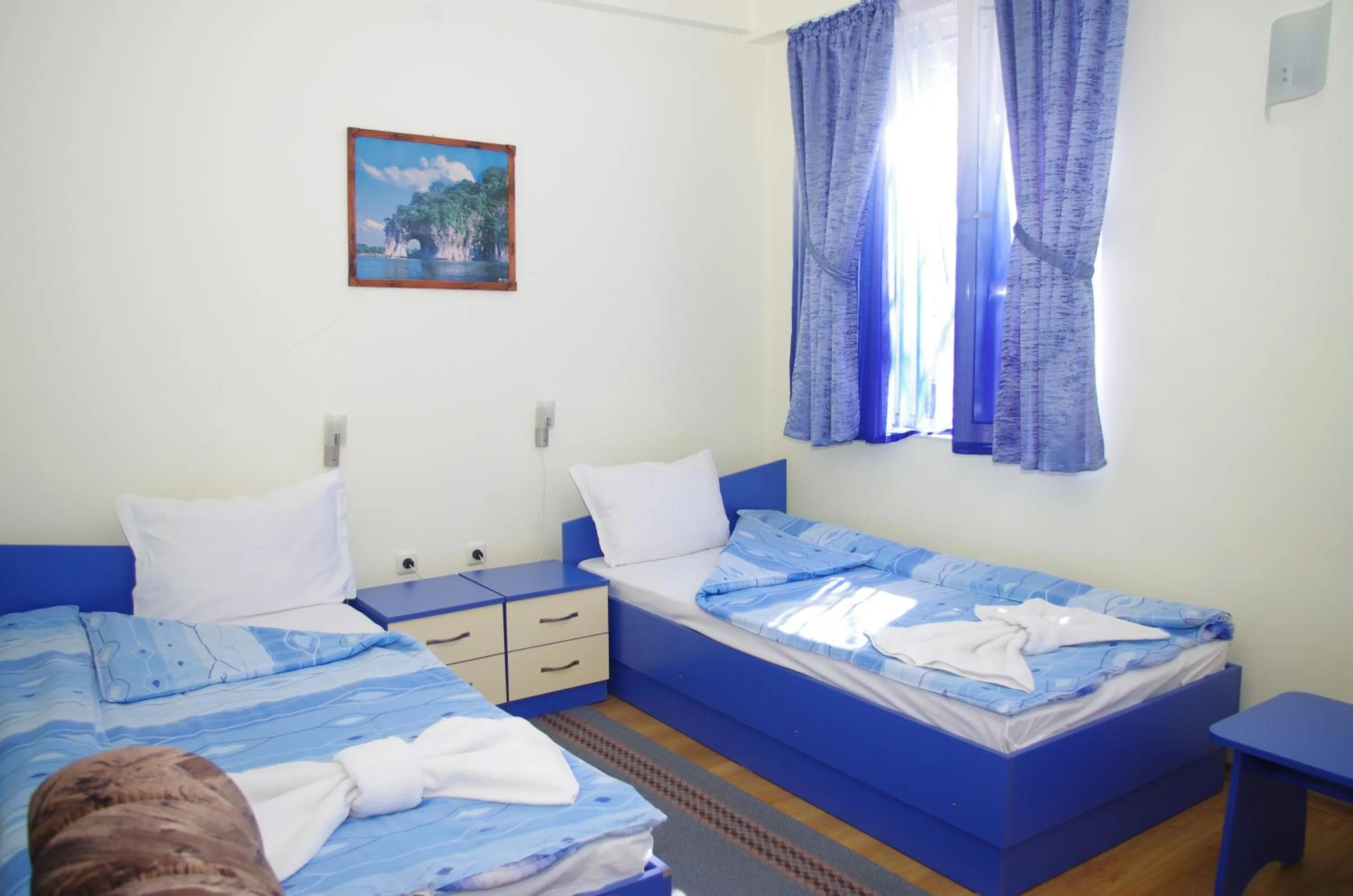 Double or Twin Room with Mountain View - single occupancy in Edi Hotel