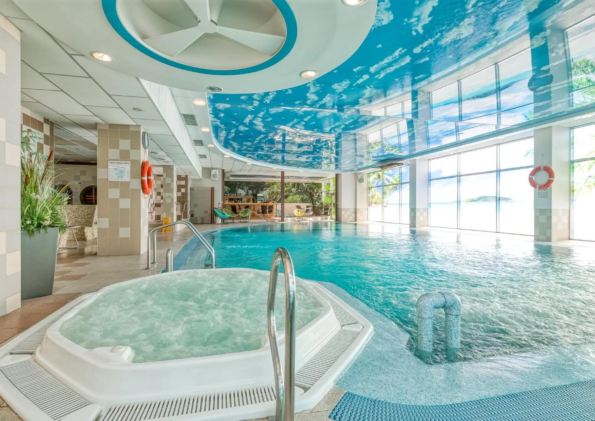 Hot Tub in Riga Unimars Hotel