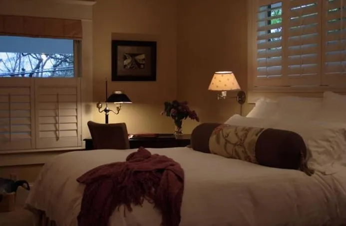 Bed in The White House Bed and Breakfast