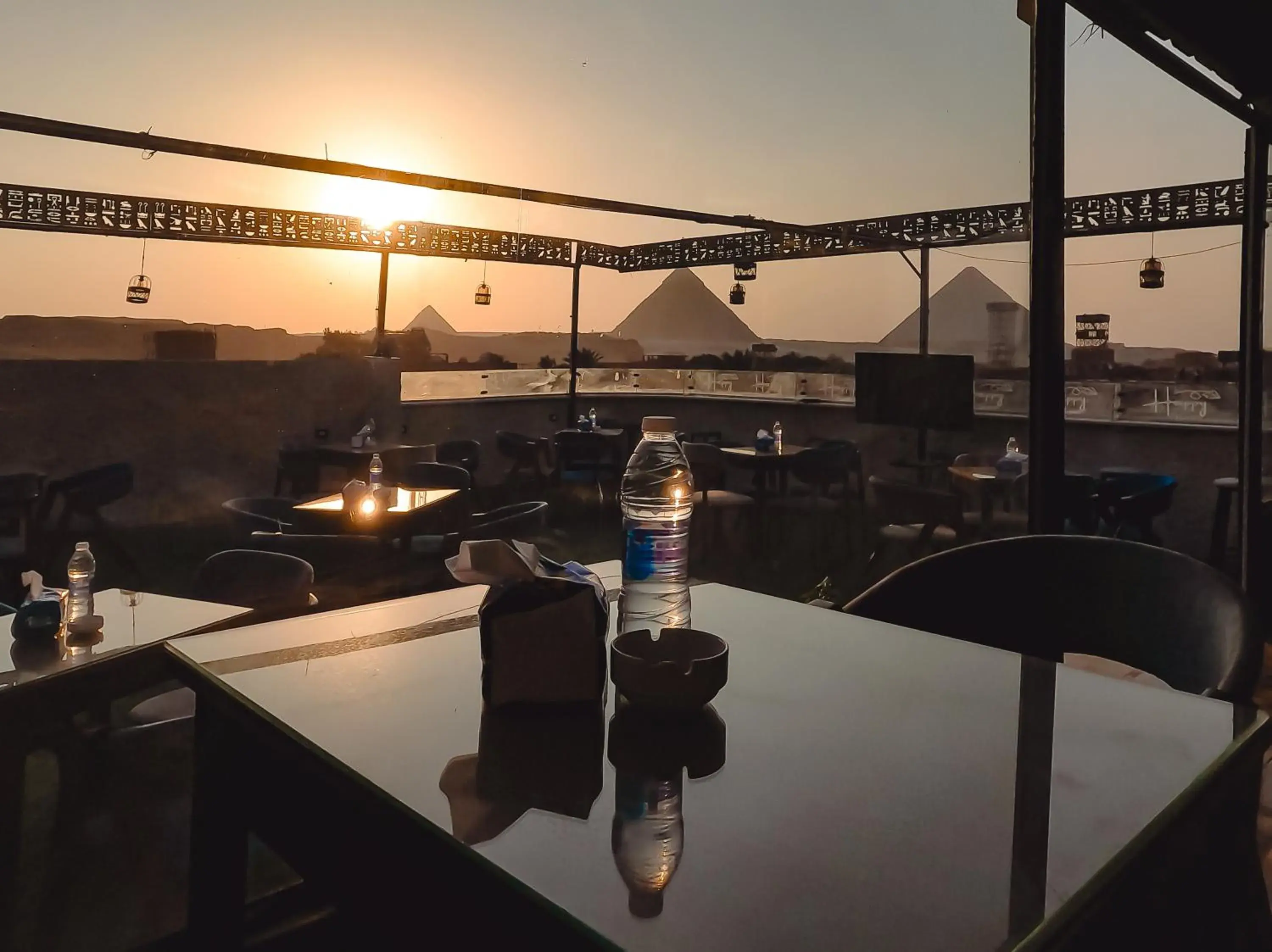 Restaurant/places to eat in Happy View Inn Restaurant/places to eat in Happy View Inn