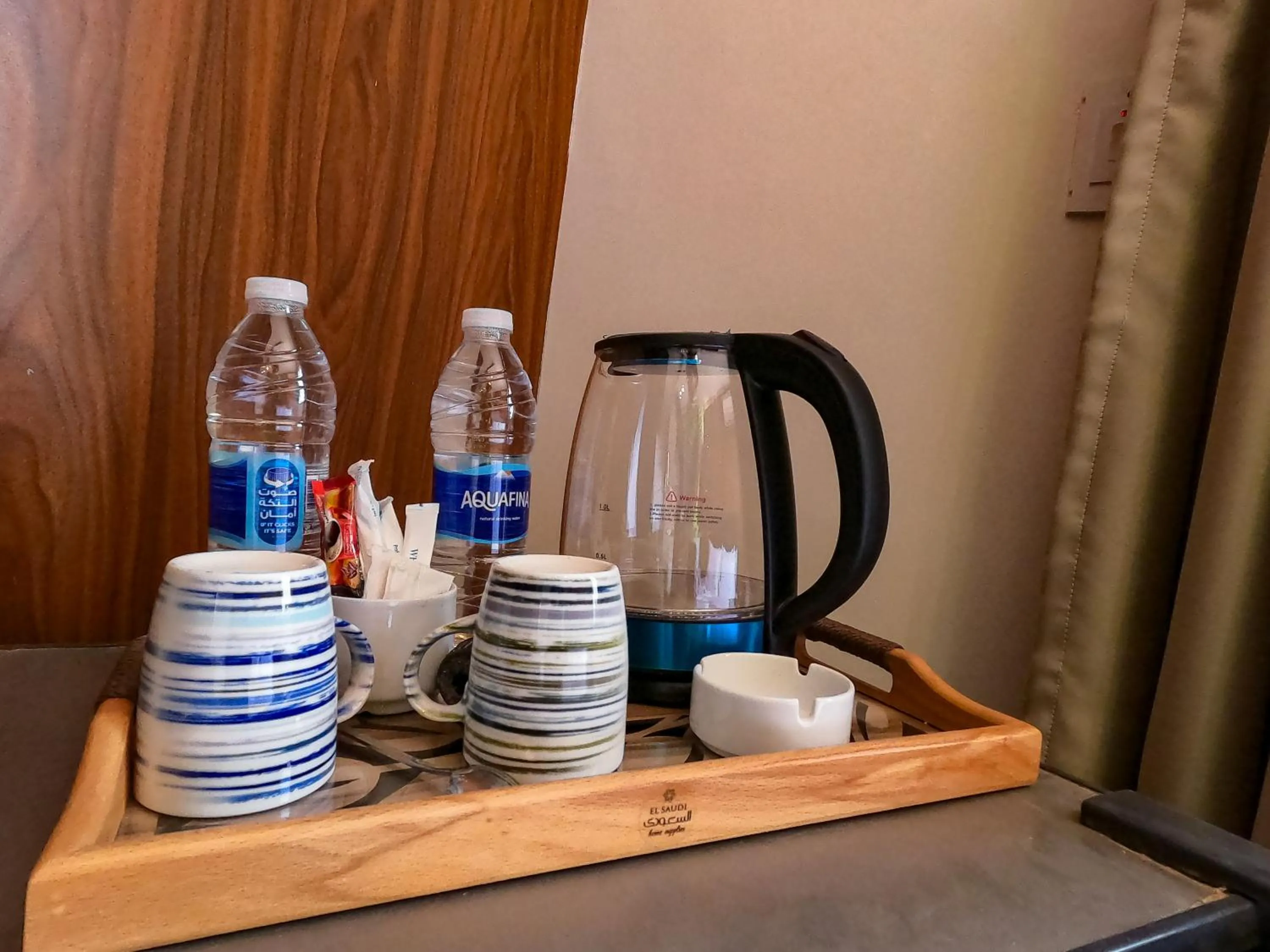 Coffee/tea facilities in Happy View Inn