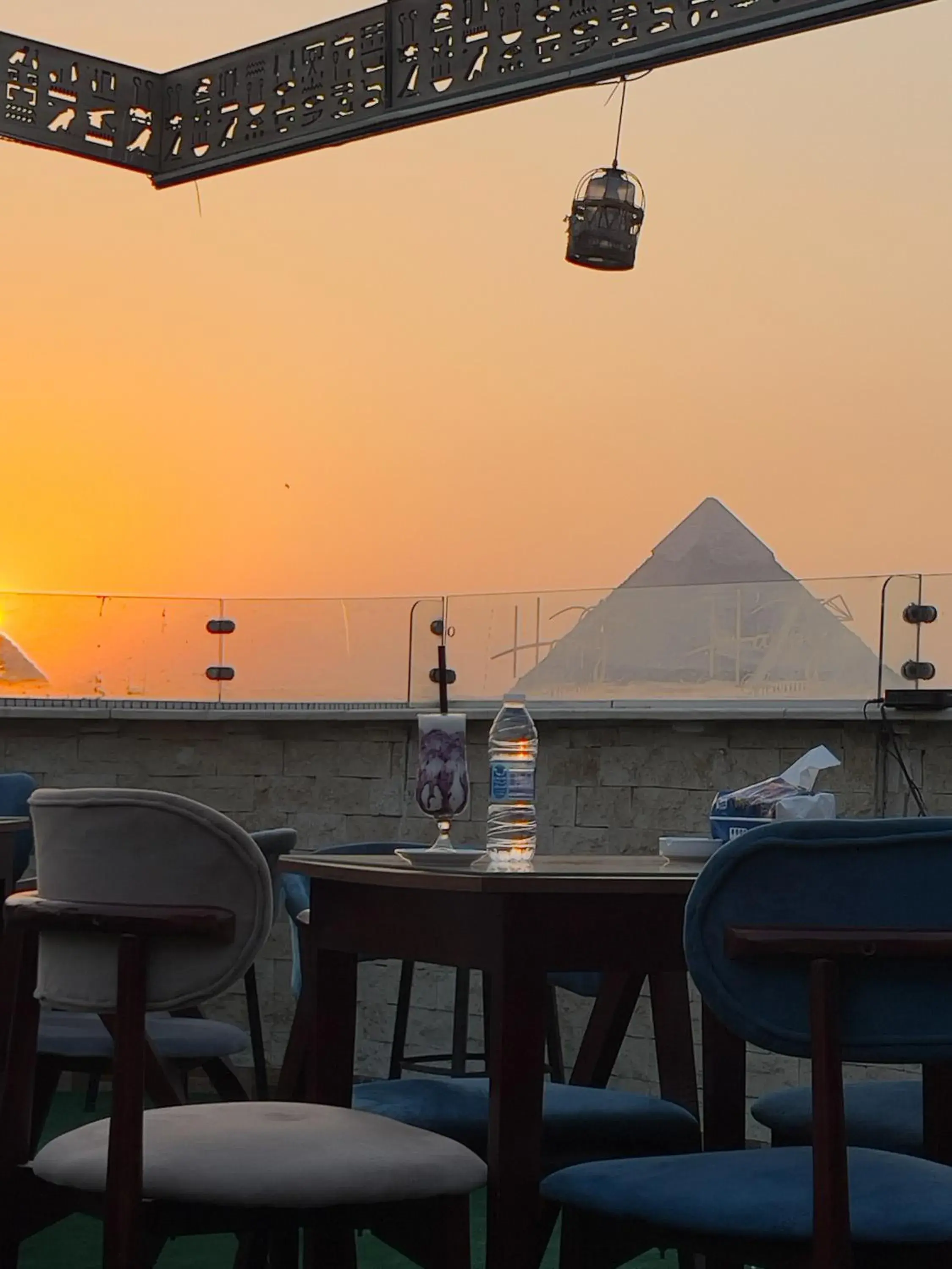 Restaurant/places to eat in Happy View Inn Restaurant/places to eat in Happy View Inn