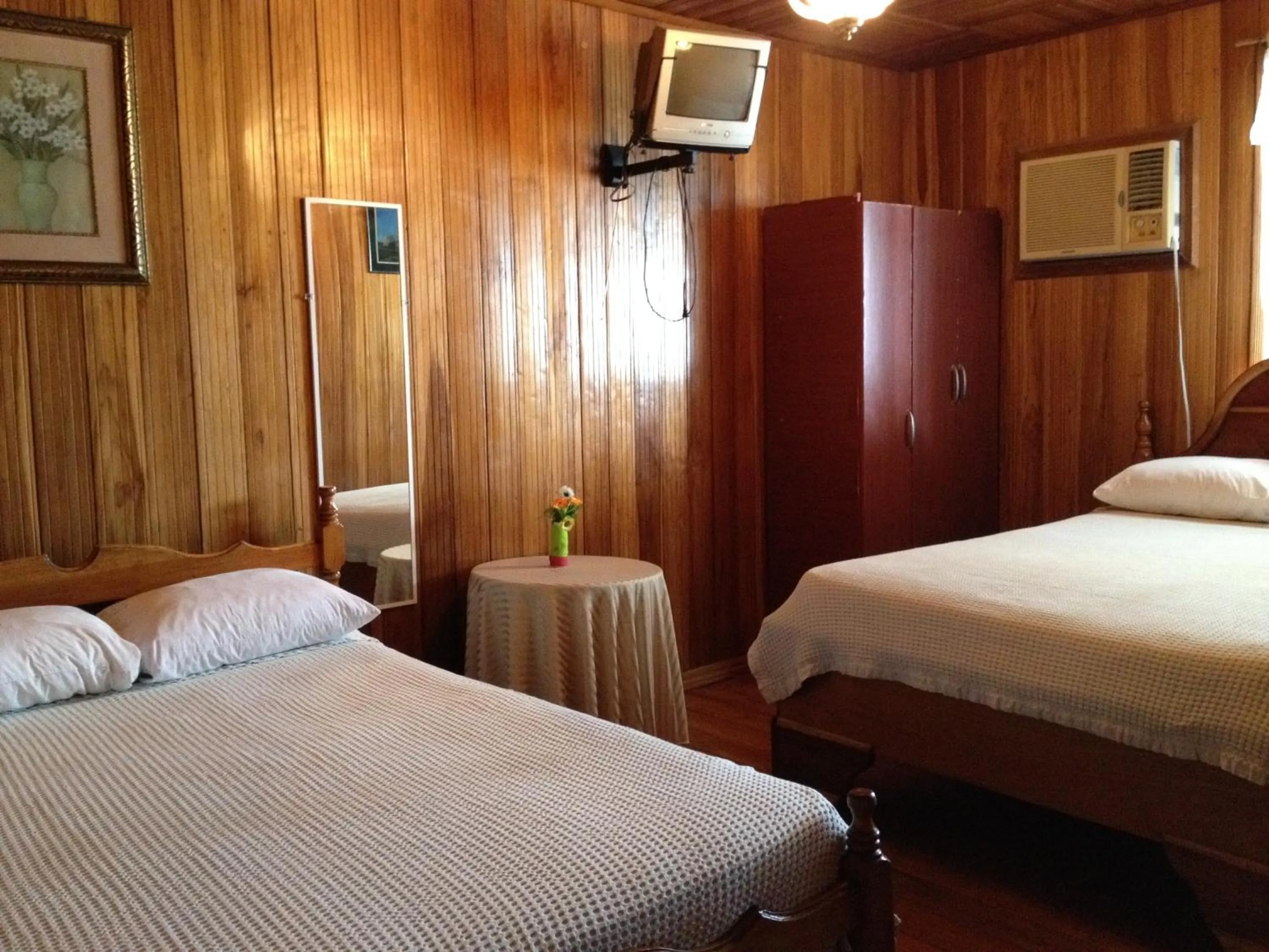 Bed in Hotel Caribbean View