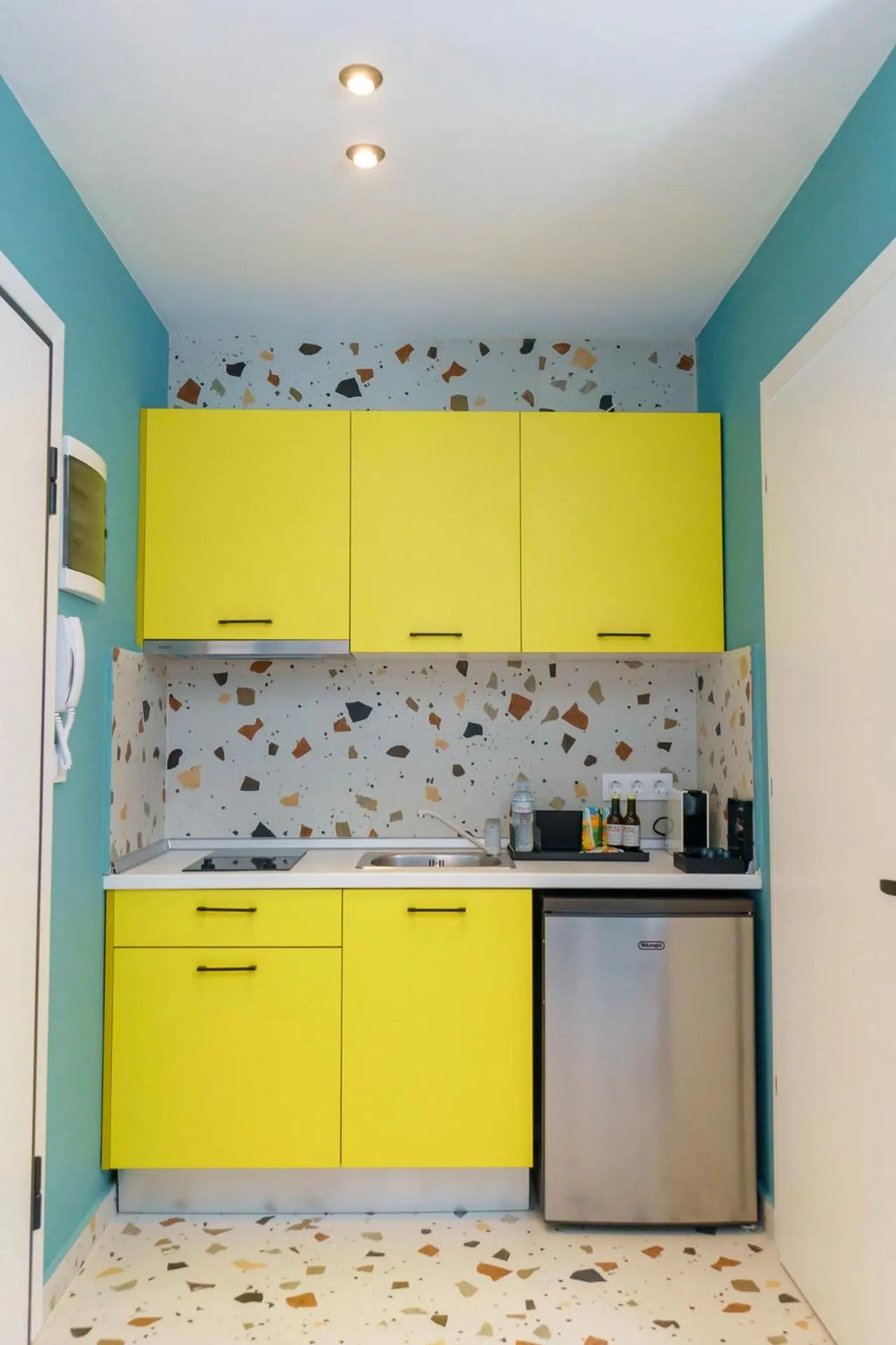 kitchen in Lighthouse Apartments