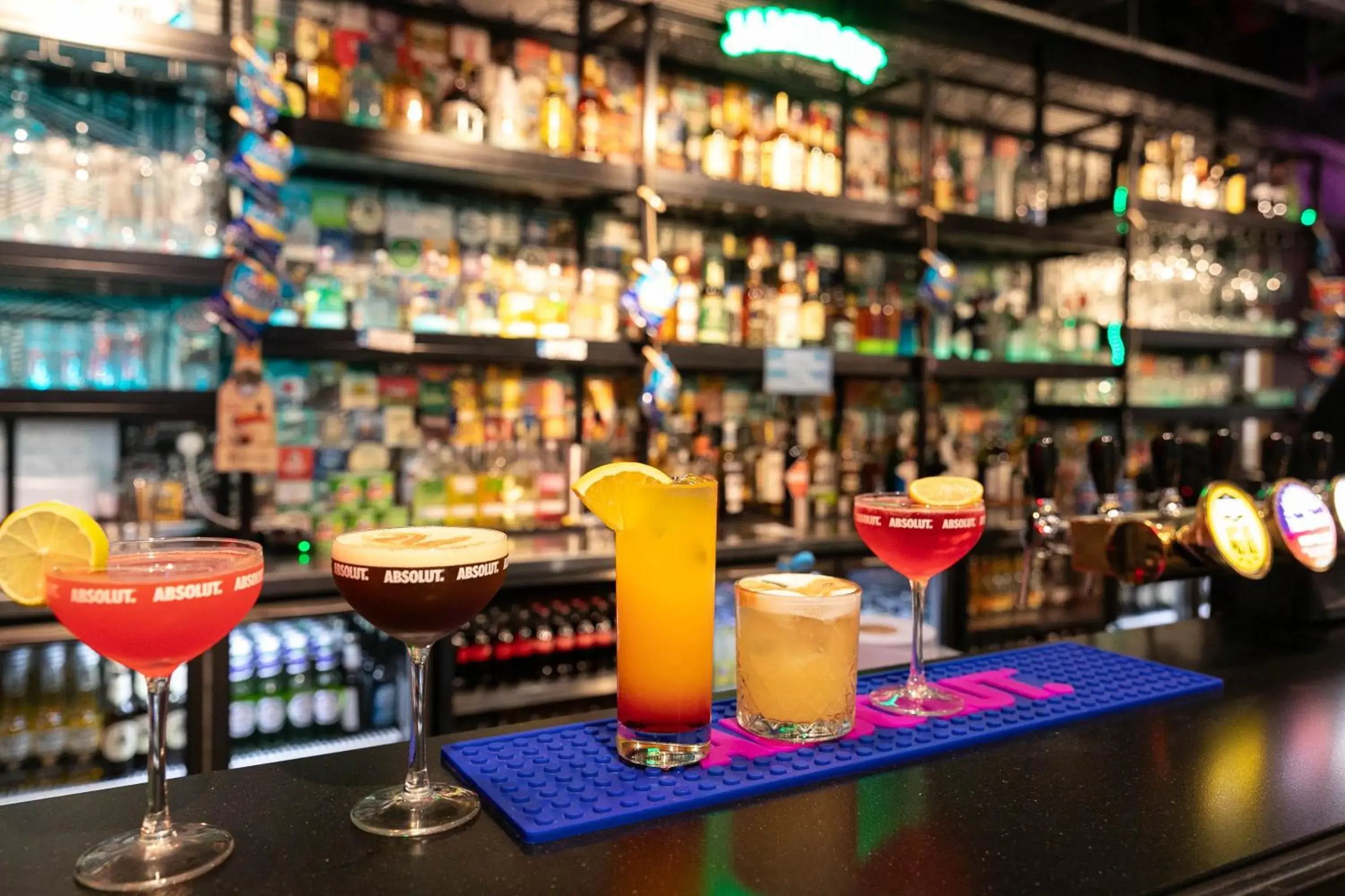 Property building in Clink i Lár Property building in Clink i Lár