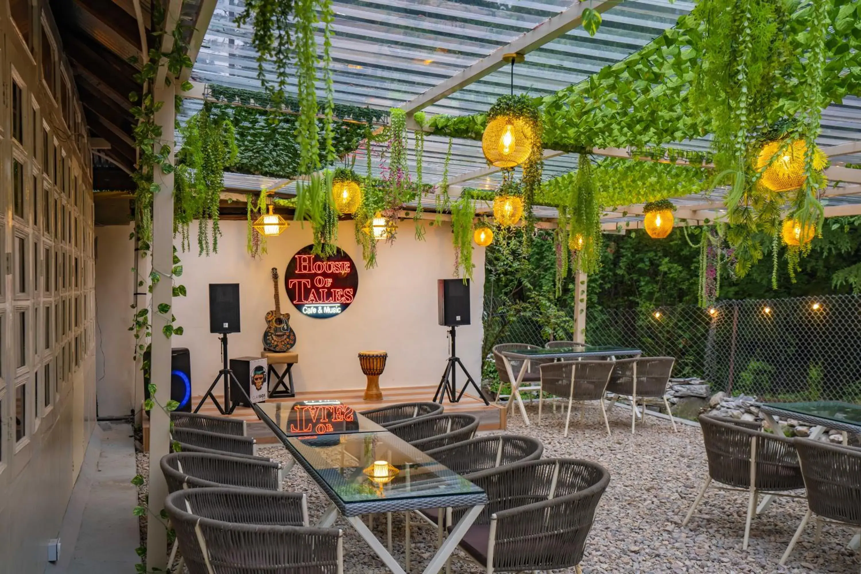 Restaurant/places to eat in Zostel Kasol (Katagla) Restaurant/places to eat in Zostel Kasol (Katagla)