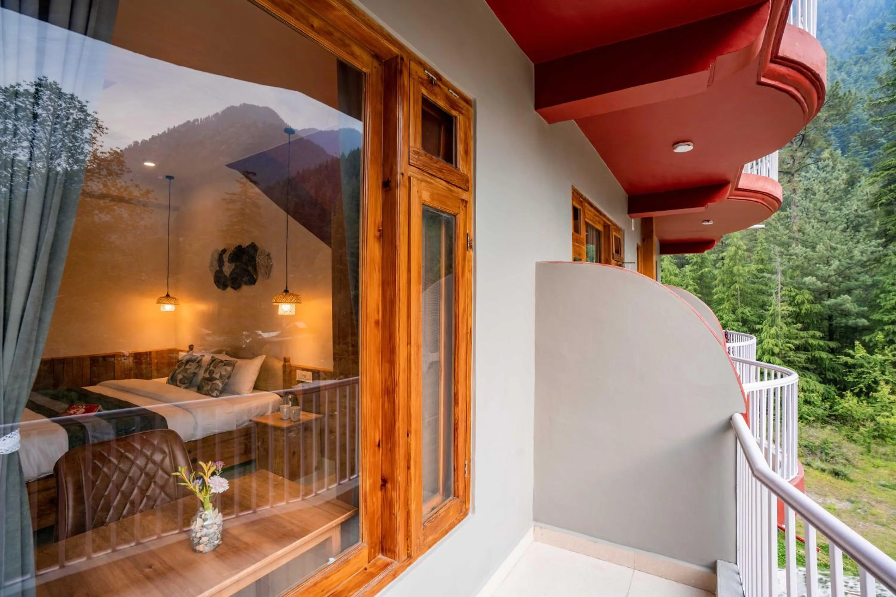 Balcony/Terrace in Zostel Kasol (Katagla)