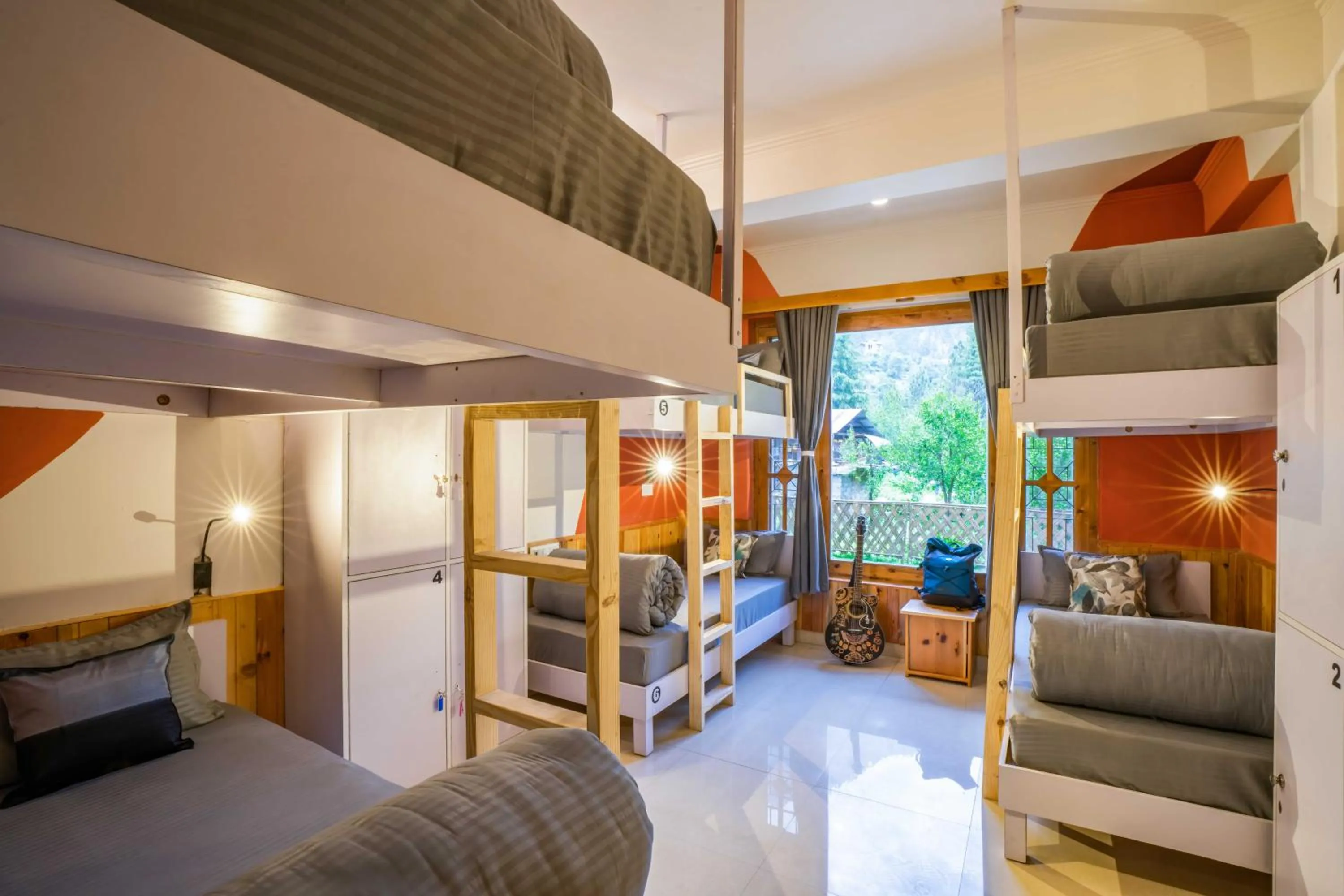 Bed in Zostel Kasol (Katagla)