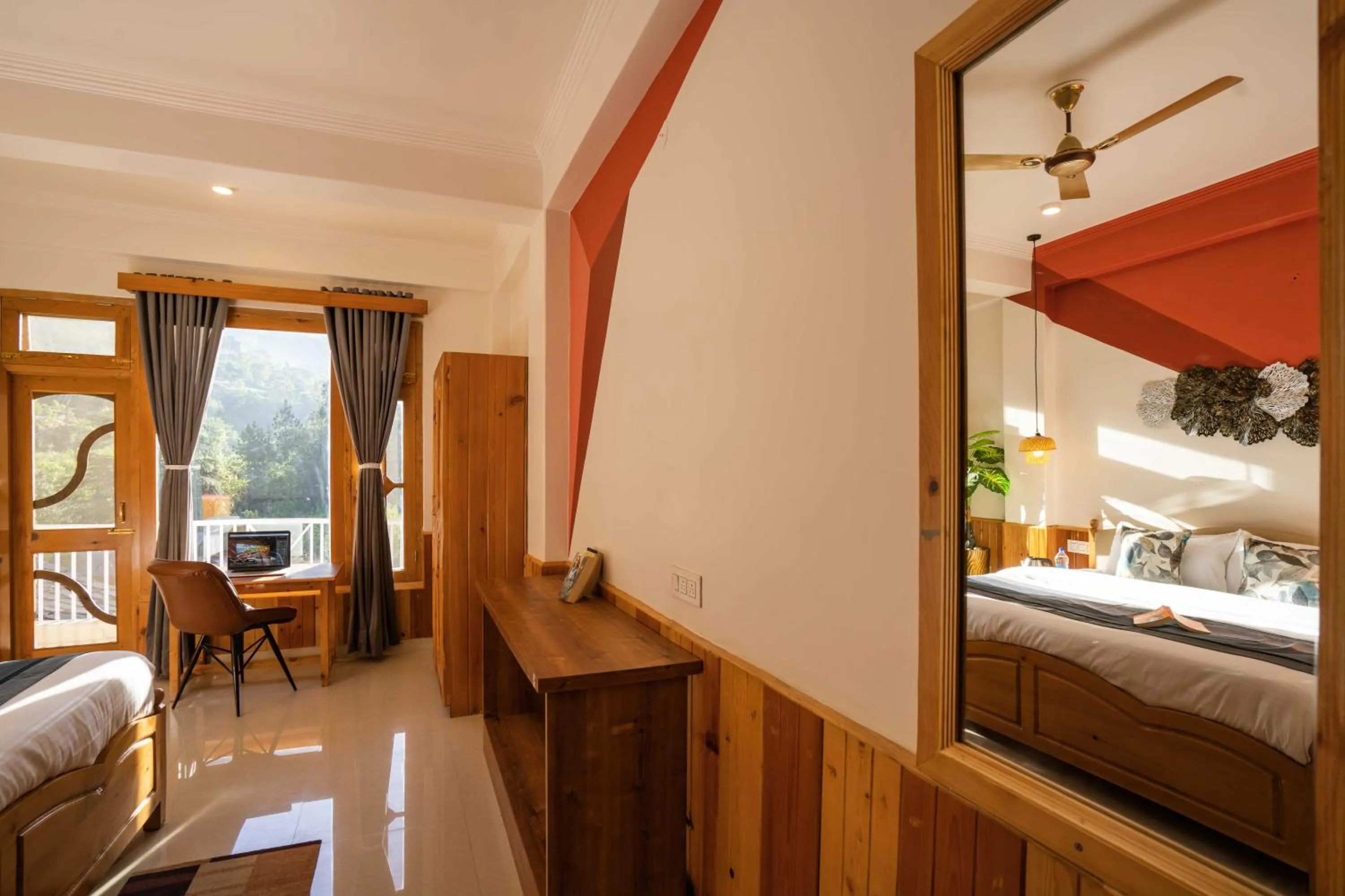 Photo of the whole room, Bed in Zostel Kasol (Katagla)