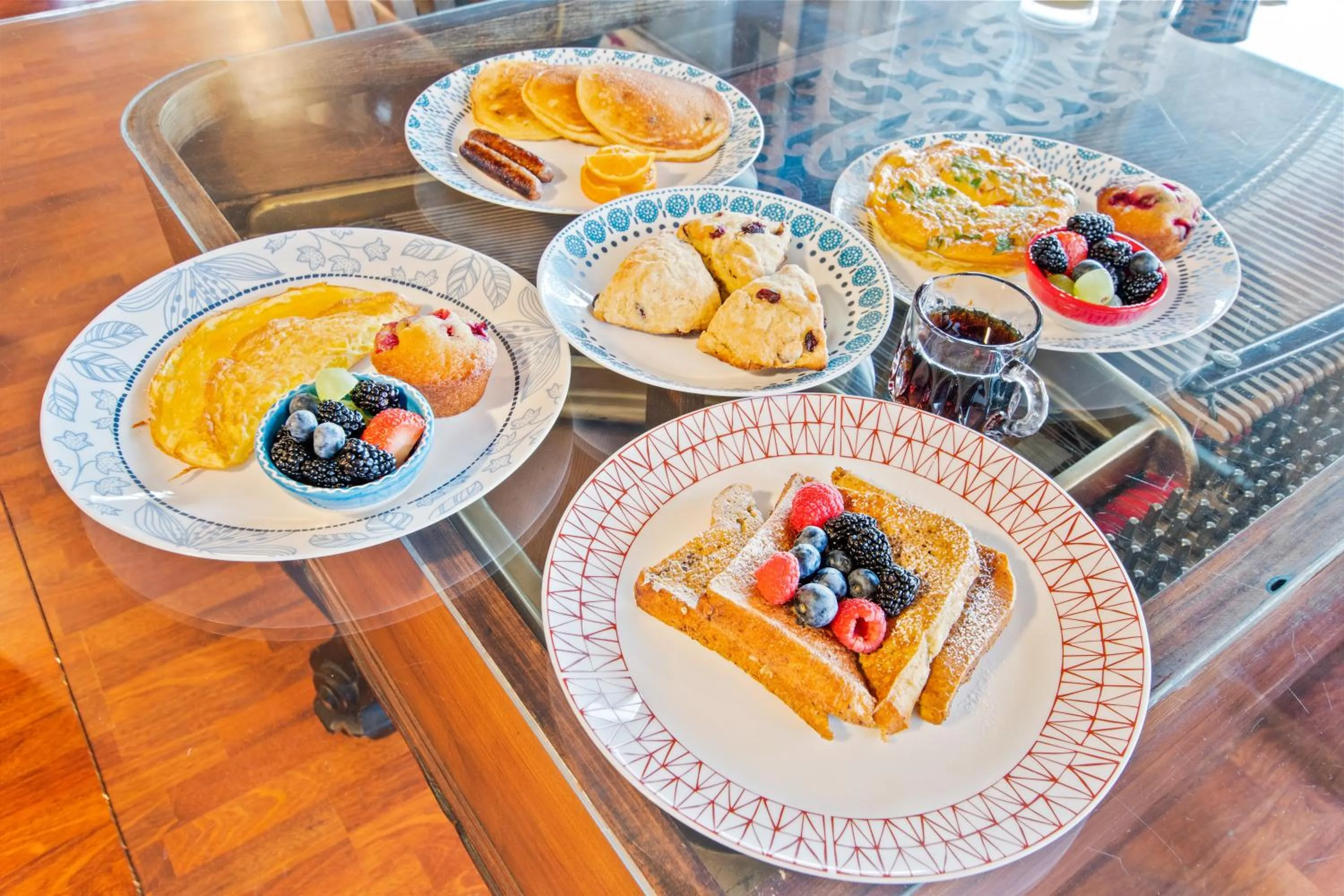 Breakfast in North Shire Lodge