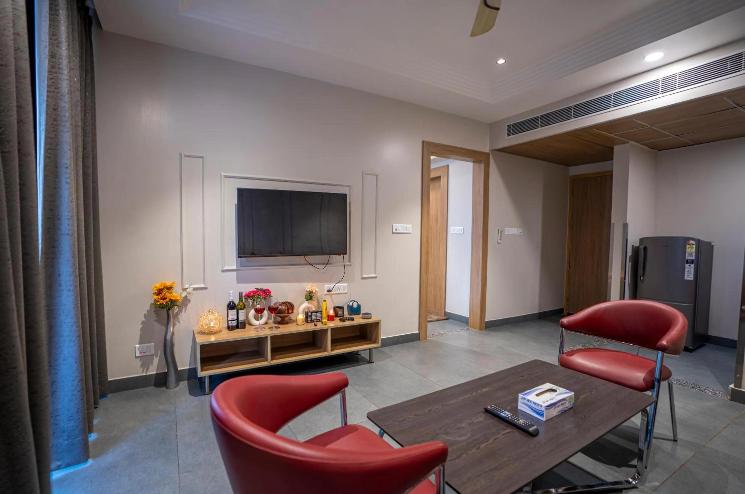 TV and multimedia in Vacanza By Westay Luxury Home