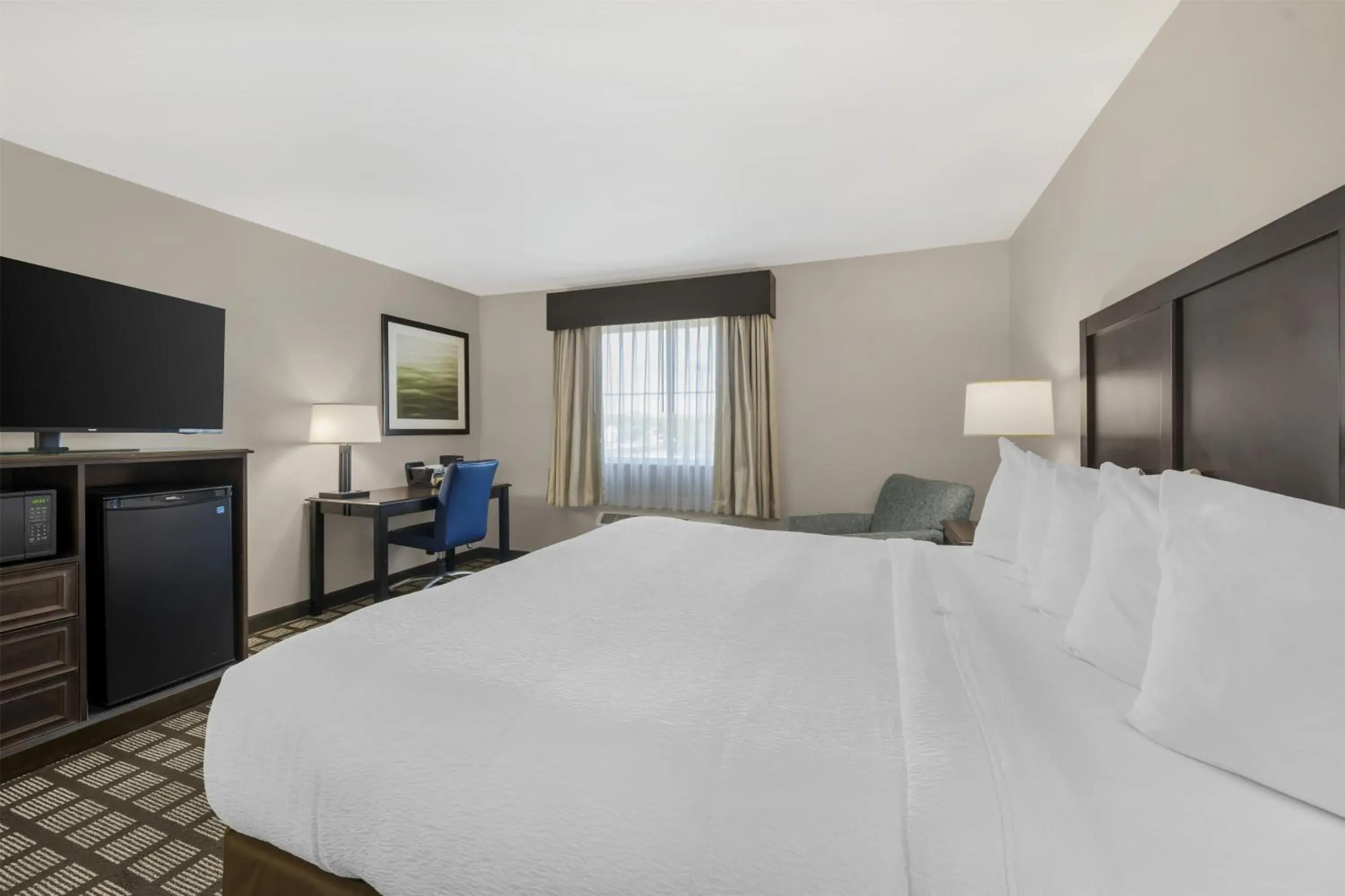 Bedroom, Bed in Best Western North Bryant Inn Bedroom, Bed in Best Western North Bryant Inn